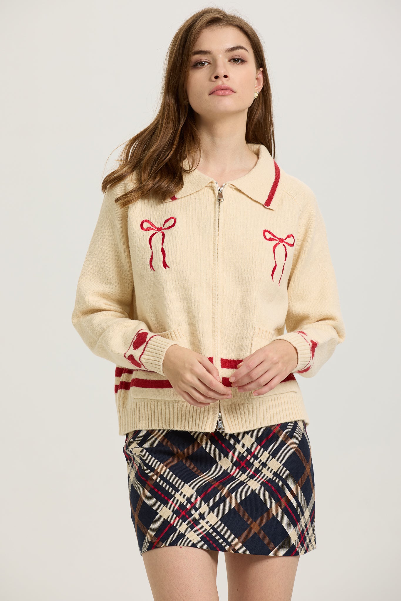 RP2618 - Cream Zip-Up Cardigan with Red Bow Embroidery (2S-2M-2L)