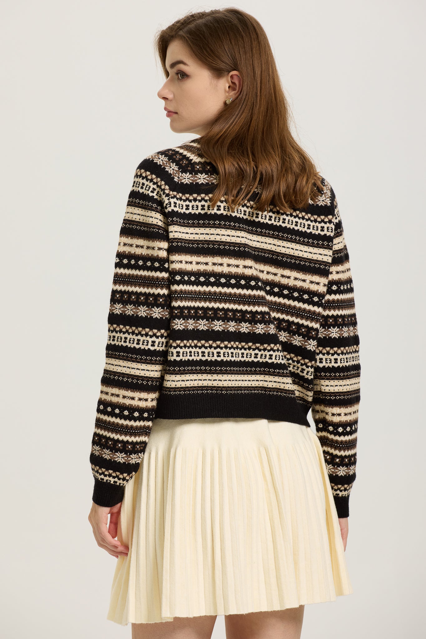RP2621 - Black and Beige Fair Isle Button-Up Cardigan (2S-2M-2L)