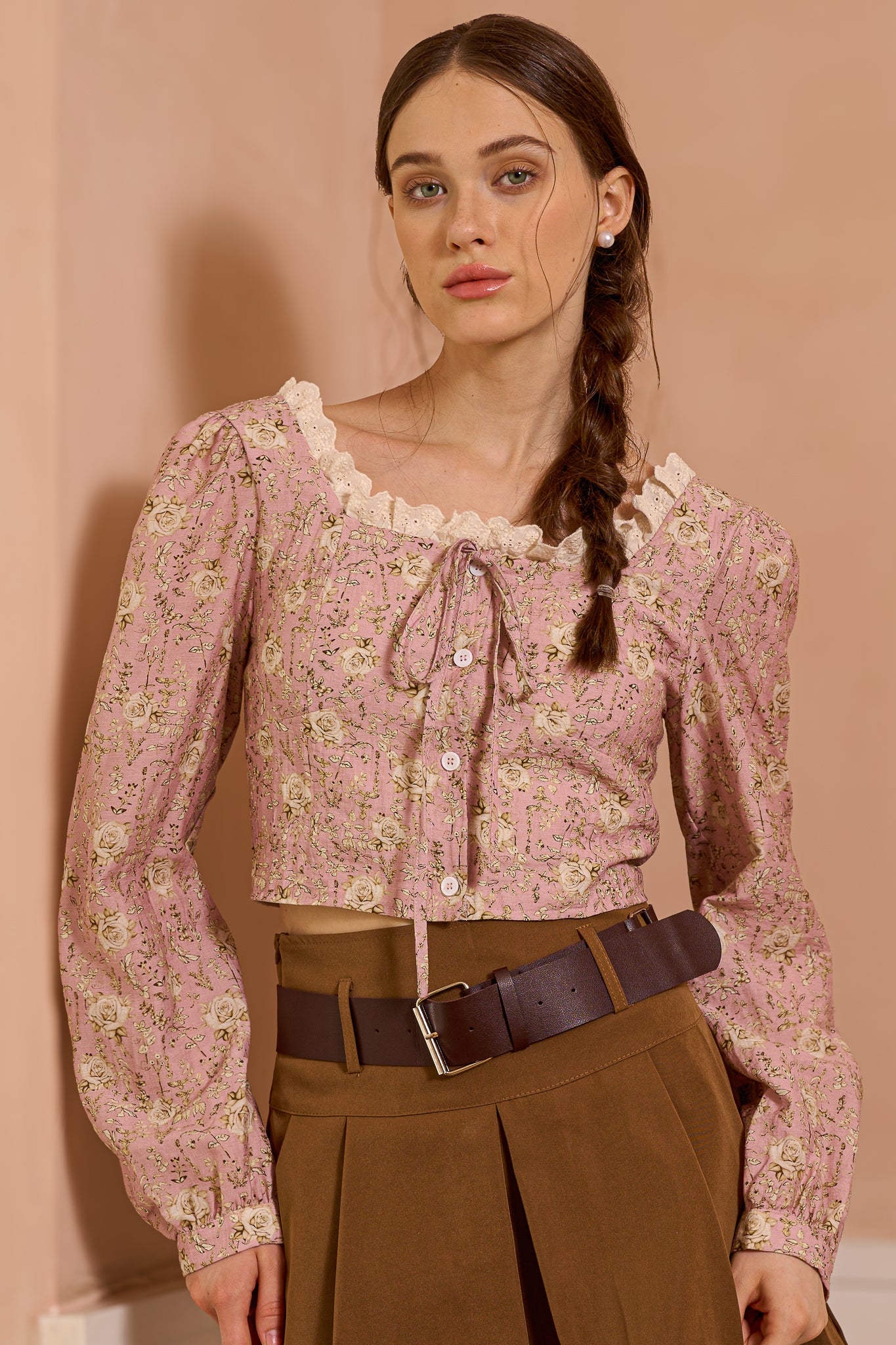 RP2497 - Retro-Inspired Floral Top with Ruffle and Lace Detail (2S-2M-2L)