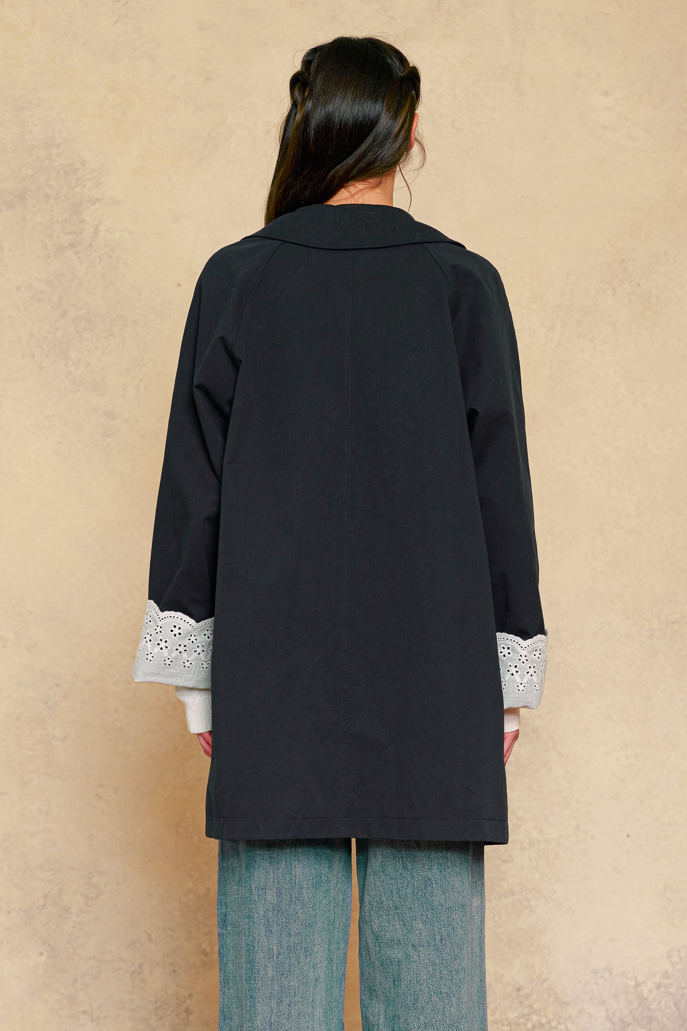 RP3056 - Scalloped Eyelet Cuff Coat (2S-2M-2L)