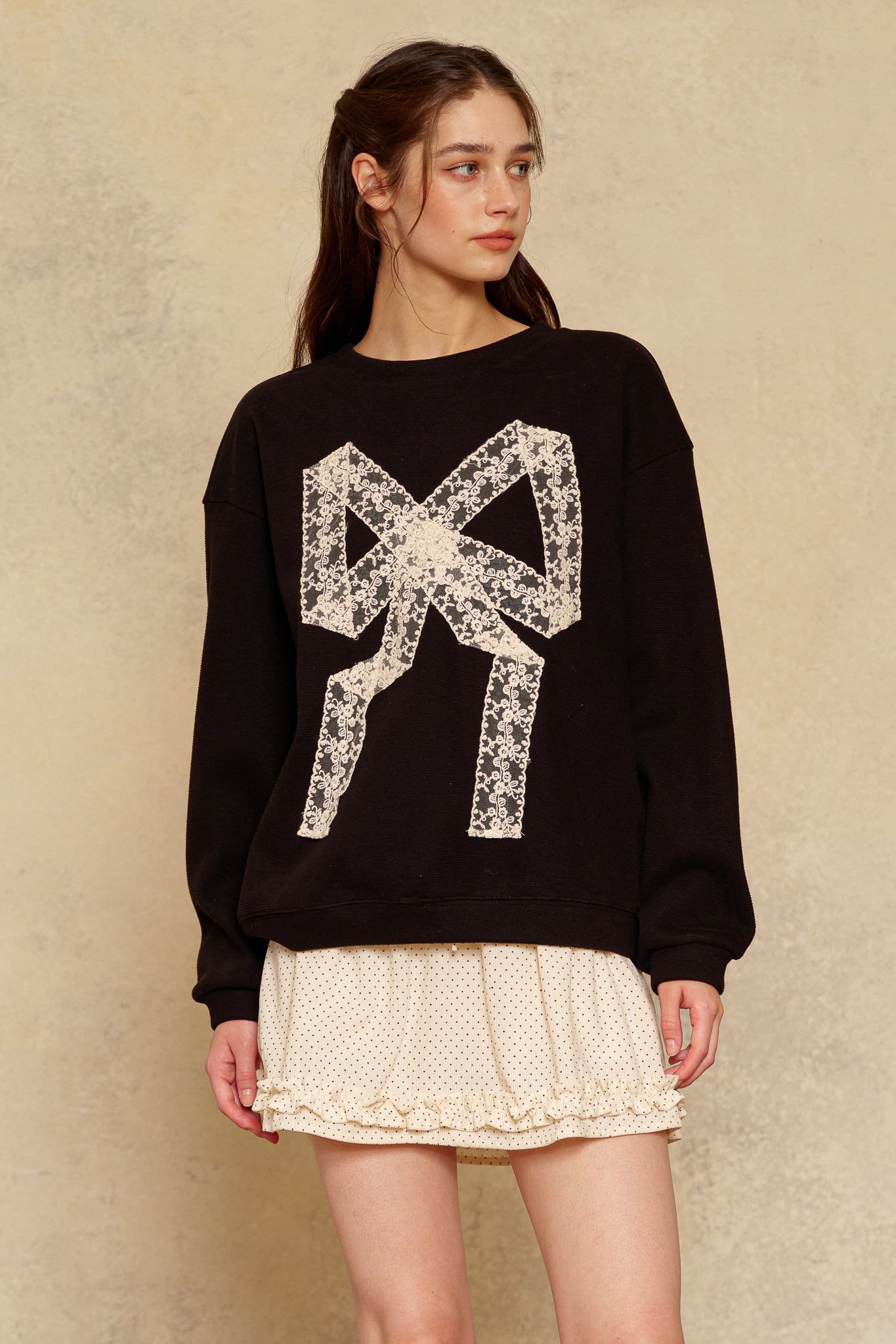 RP2908 - Oversized Lace Bow Sweatshirt (2S-2M-2L)