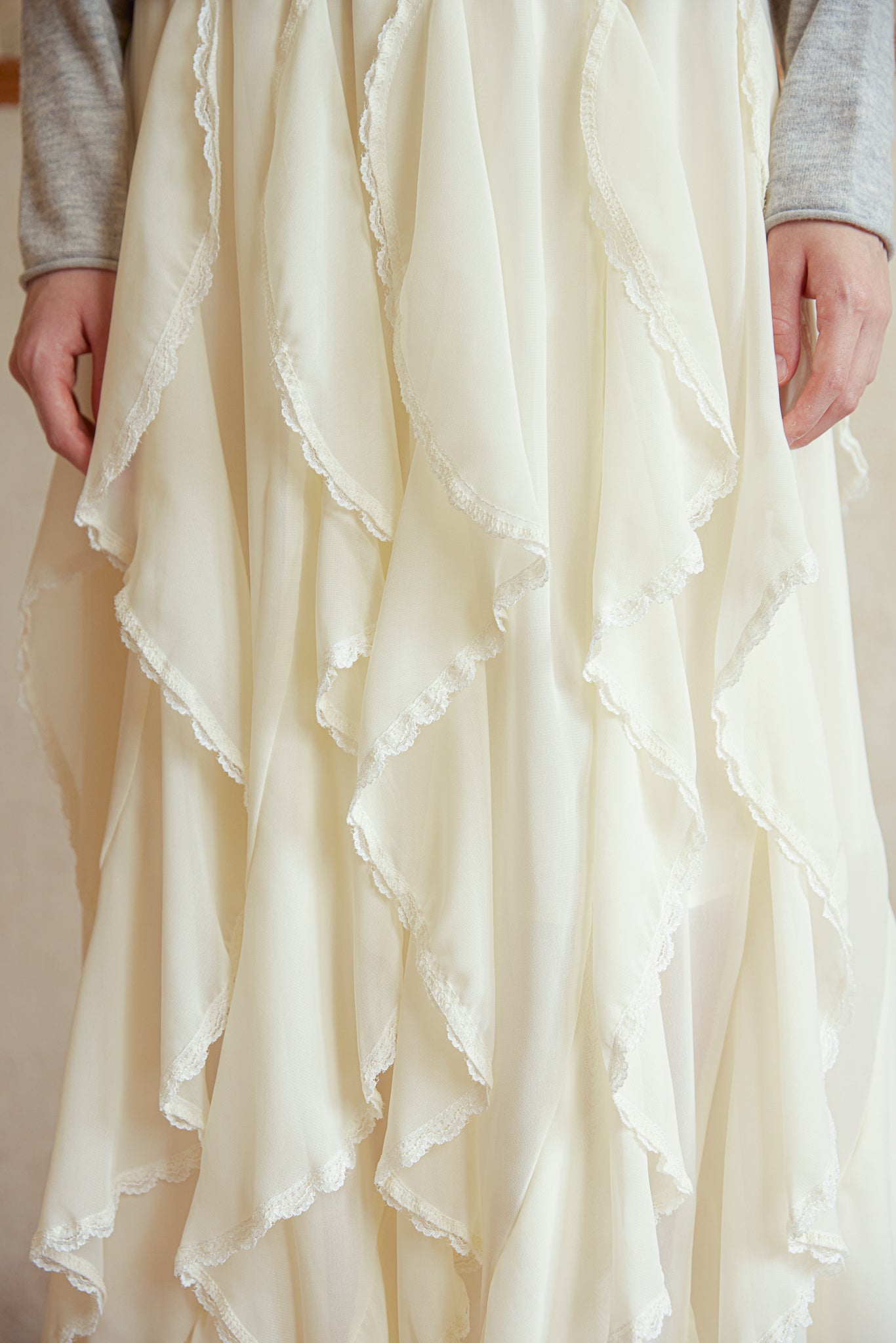 RP2938 - Cream Chiffon Ruffle Skirt (2S-2M-2L)
