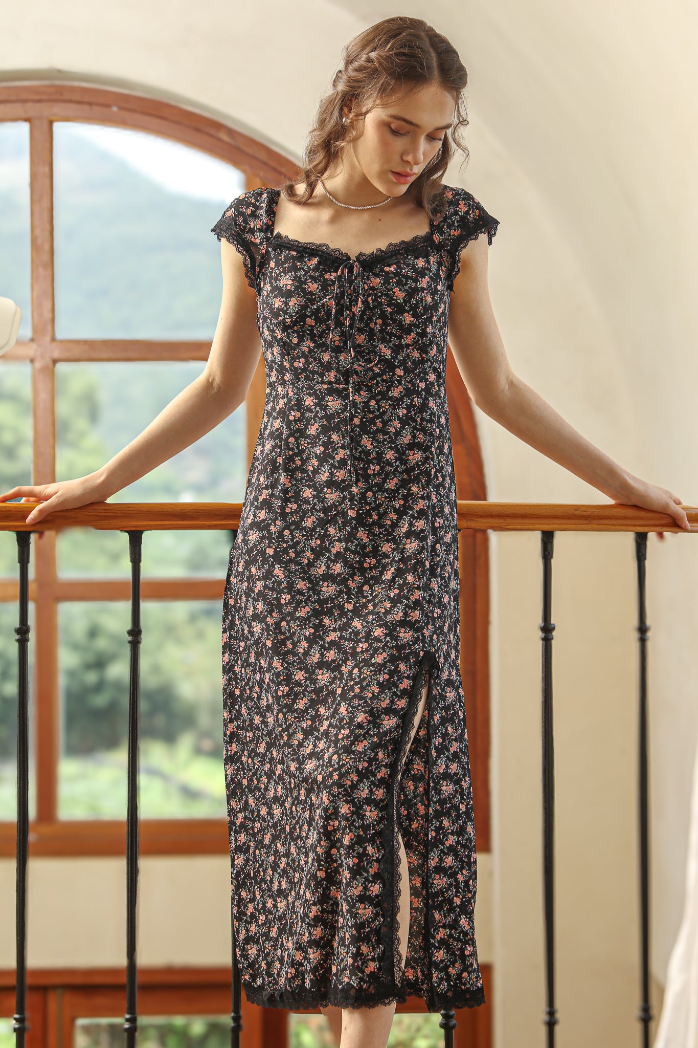 RP2525 - Vintage Floral Midi Dress with Lace Detailing (2S-2M-2L)