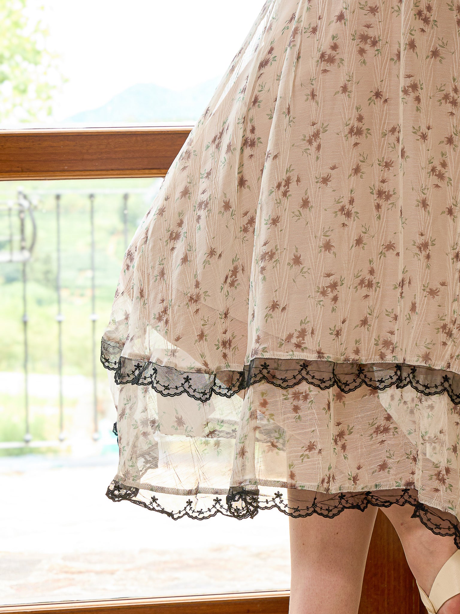 RP2482 - Dreamy Blossom Lace Hem Skirt (2S-2M-2L)