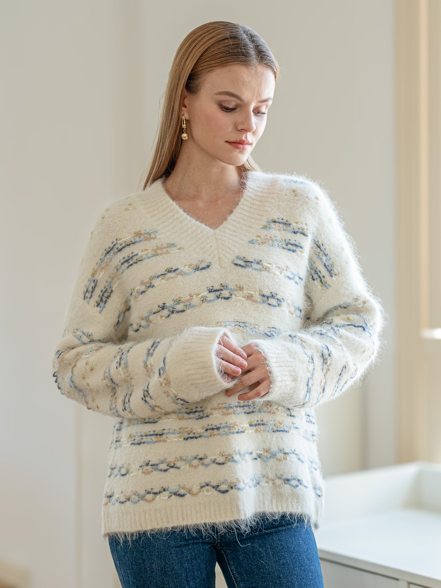 RP2135 - V-Neck Alpaca Wool Blend Sweater with Striped Accents (3S-2M-1L)