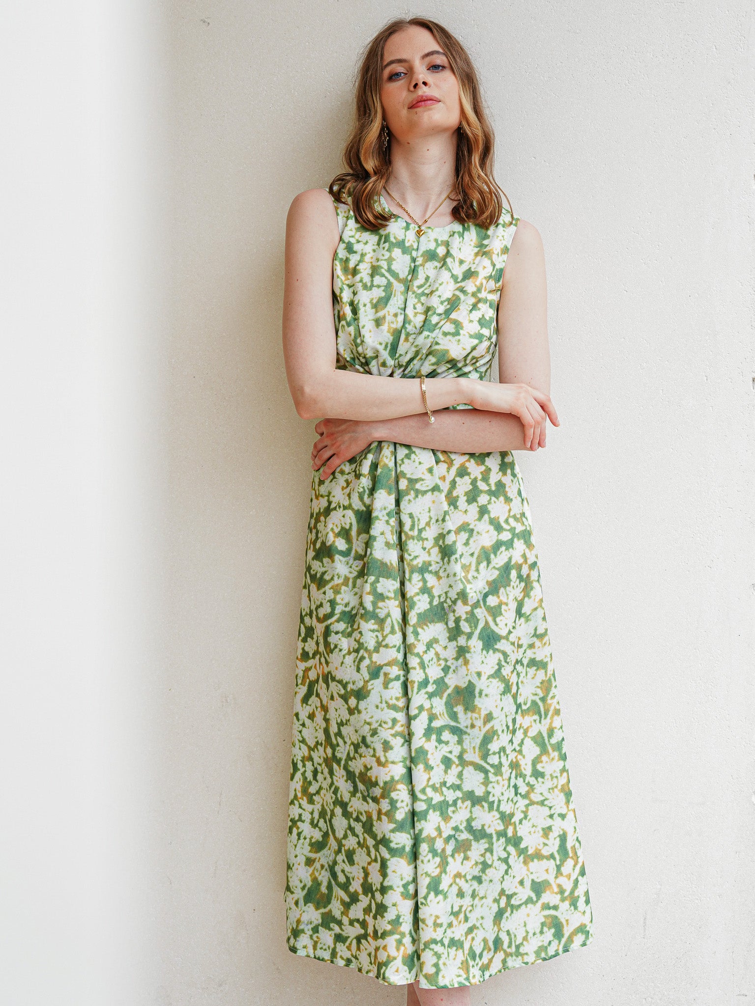 RP2201 - Green Floral Cut-out Mid-Length Dresss (2S-2M-2L)