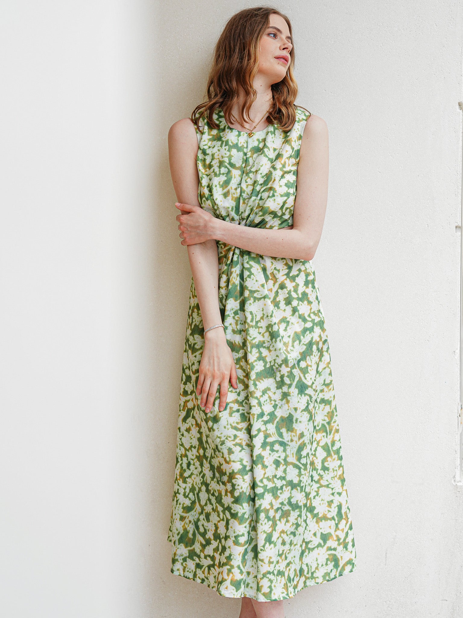 RP2201 - Green Floral Cut-out Mid-Length Dresss (2S-2M-2L)