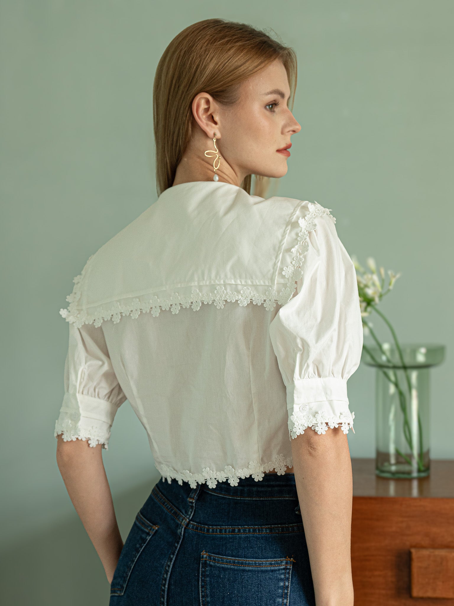 RP2403 - Vintage Floral Lace Trim Blouse (2S-2M-2L)