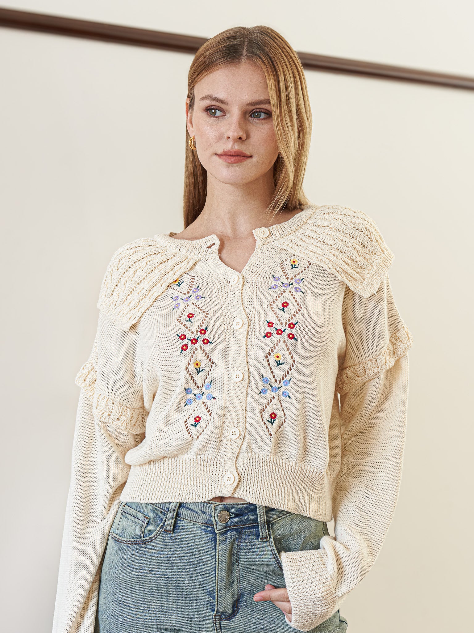 RP2415 - Embroidered Knit Cardigan with Floral Motifs (2S-2M-2L)