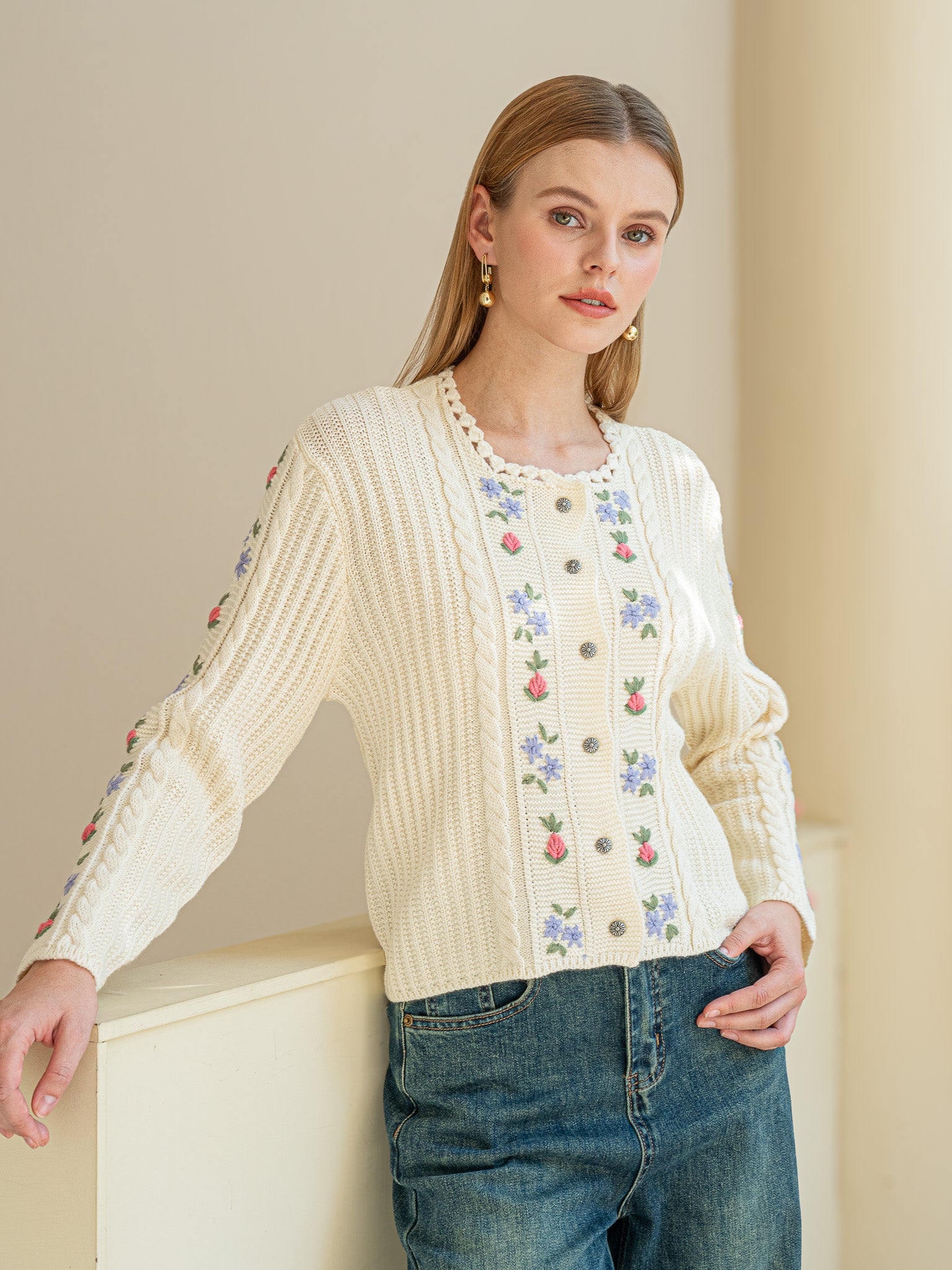 RP2460 - 100% Wool Vintage Floral Embroidered Cardigan (2S-2M-2L)