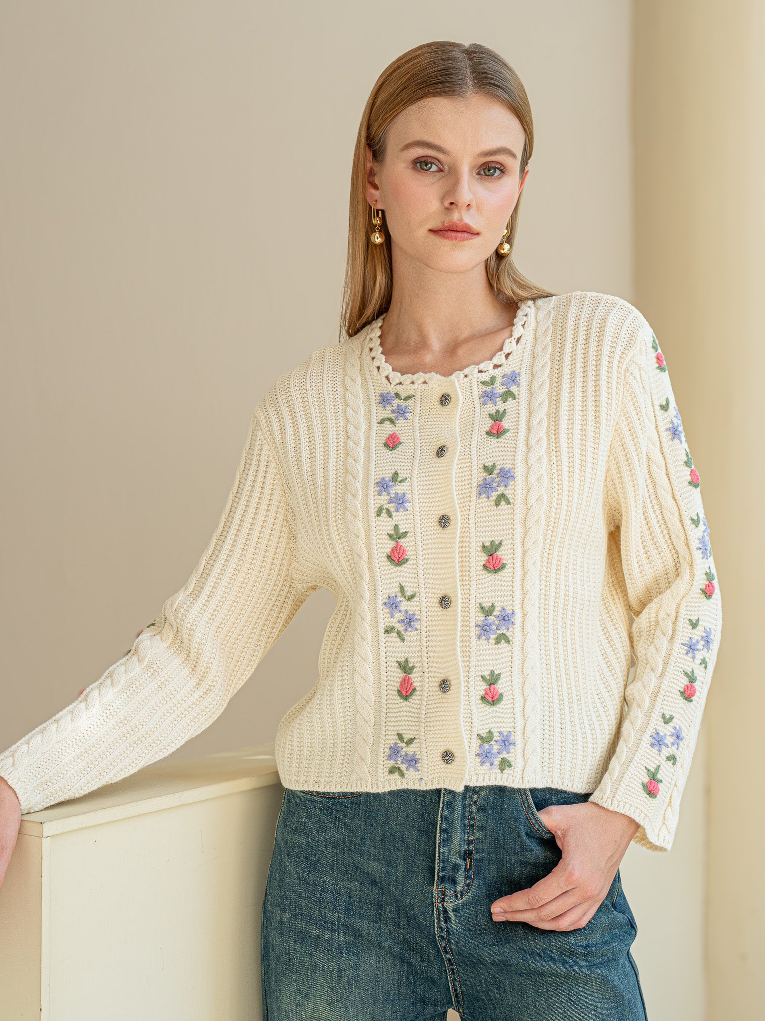 RP2460 - 100% Wool Vintage Floral Embroidered Cardigan (2S-2M-2L)