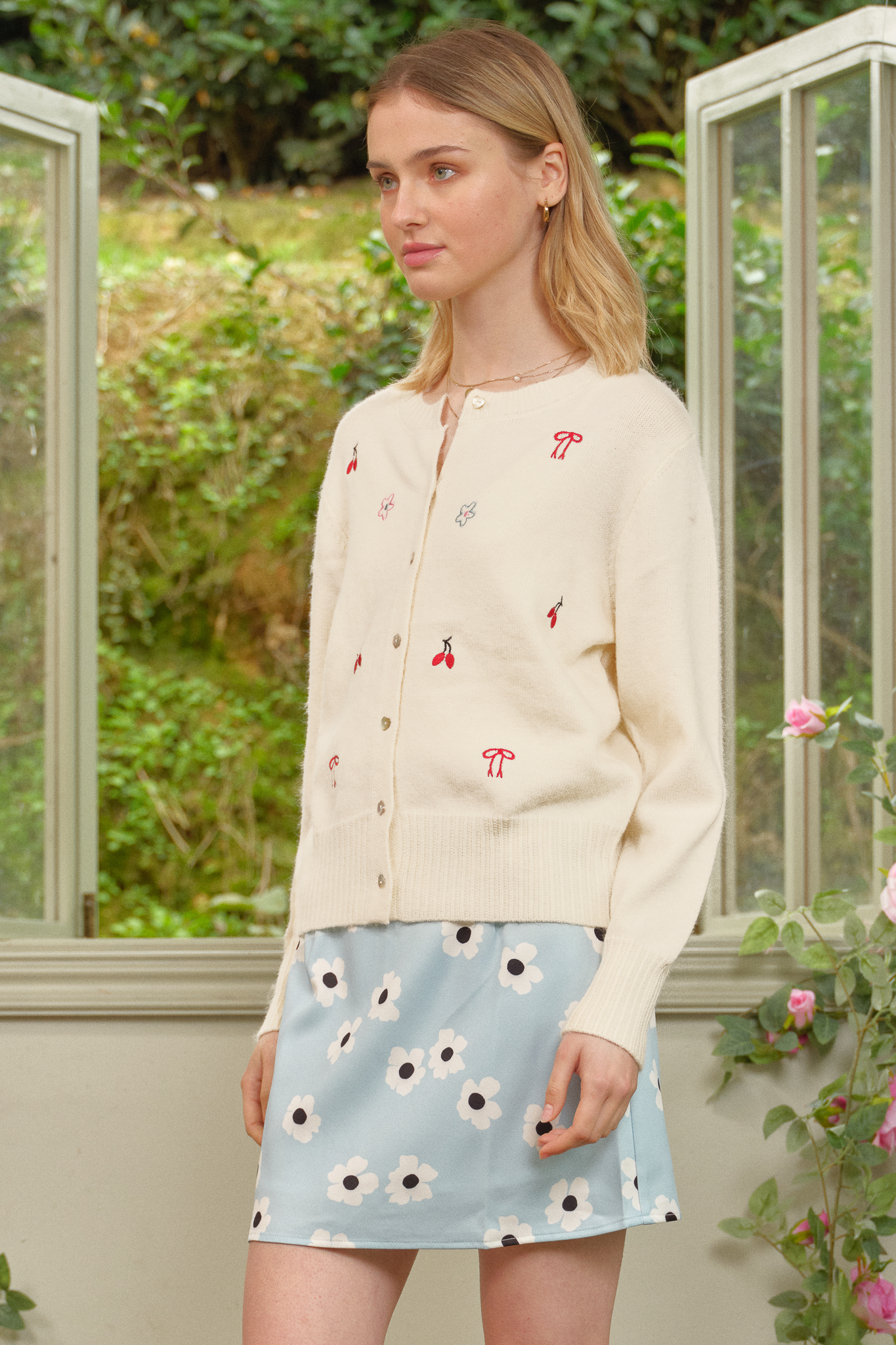 RP2661 - Sweetly Embroidered Knit Cardigan (2S-2M-2L)