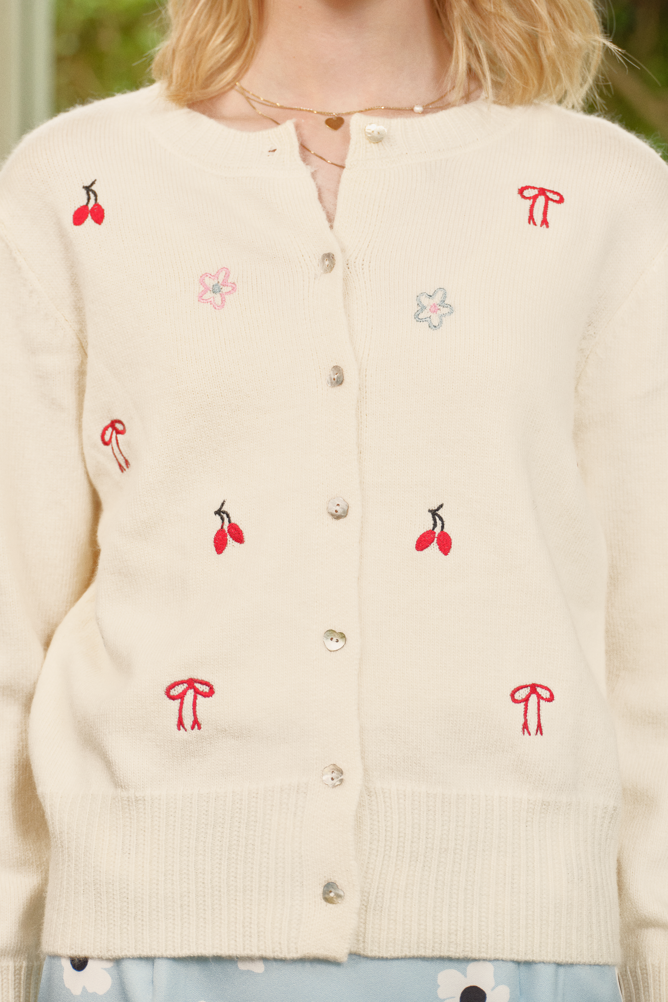 RP2661 - Sweetly Embroidered Knit Cardigan (2S-2M-2L)
