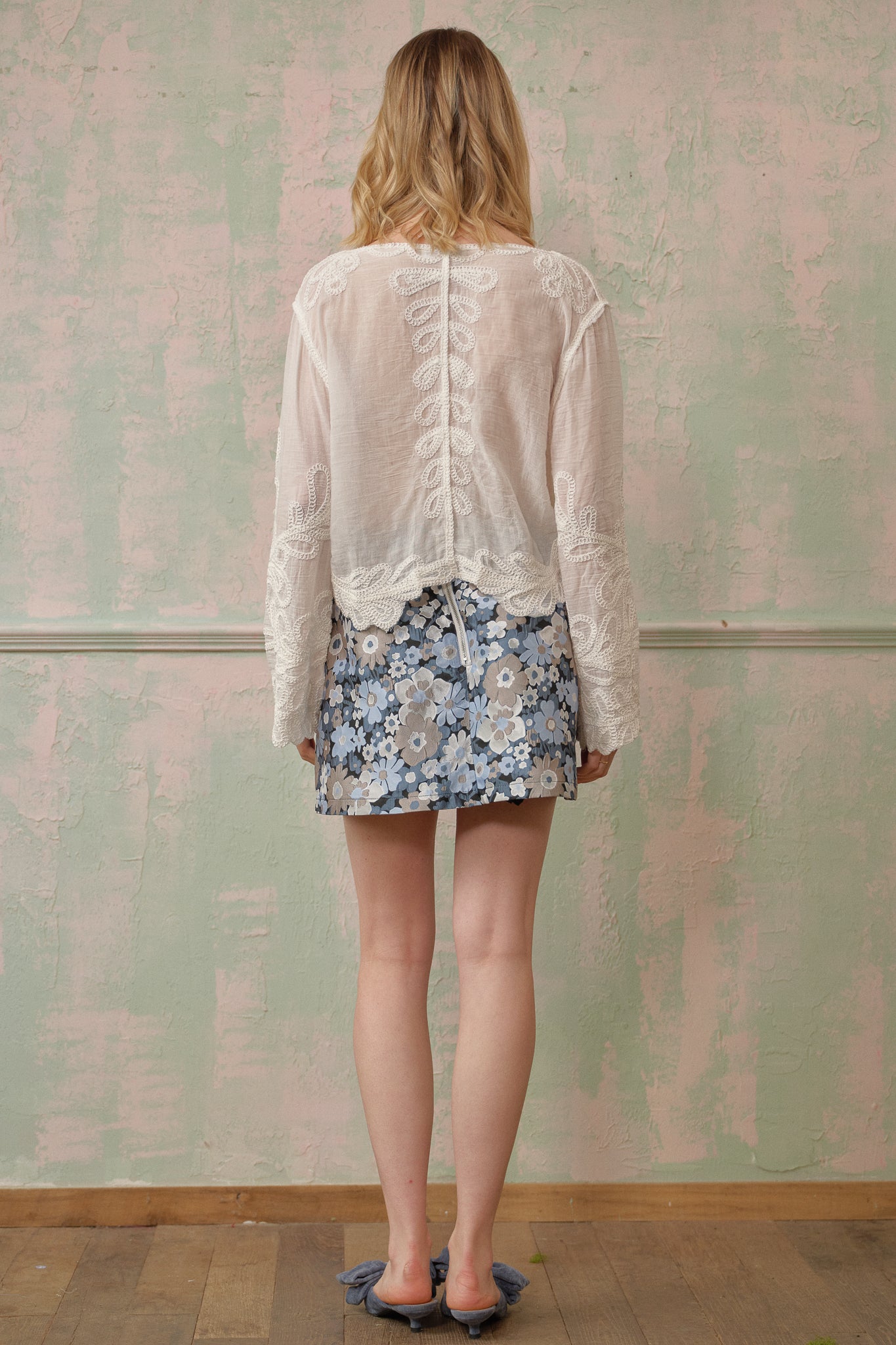 RP2682 - Cutout Statement Blouse (2S-2M-2L)