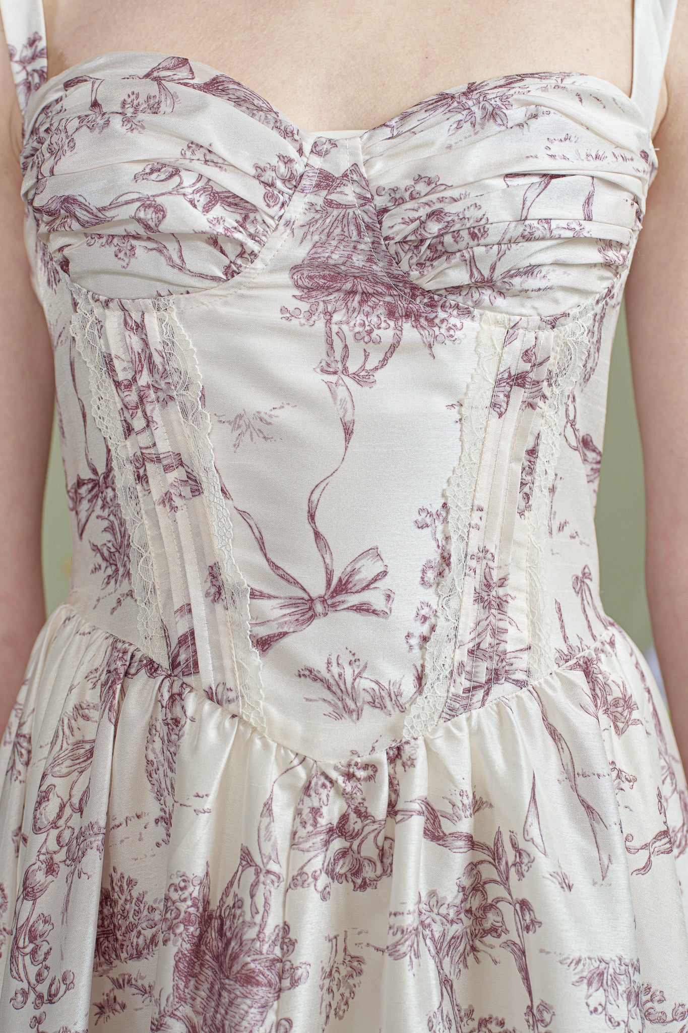 RP2828 - Classical Garden Toile Dress (2S-2M-2L)
