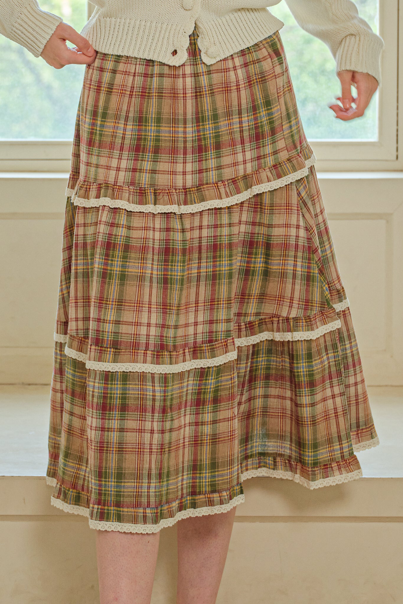 RP2572 - Lace-Trimmed Plaid Skirt (2S-2M-2L)