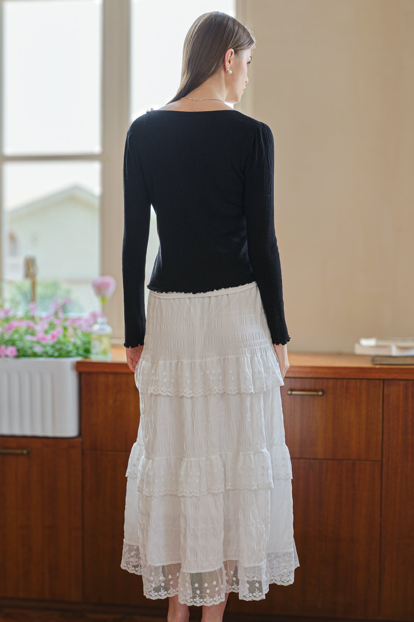 RP2555 - White Tiered Lace Skirt (2S-2M-2L)