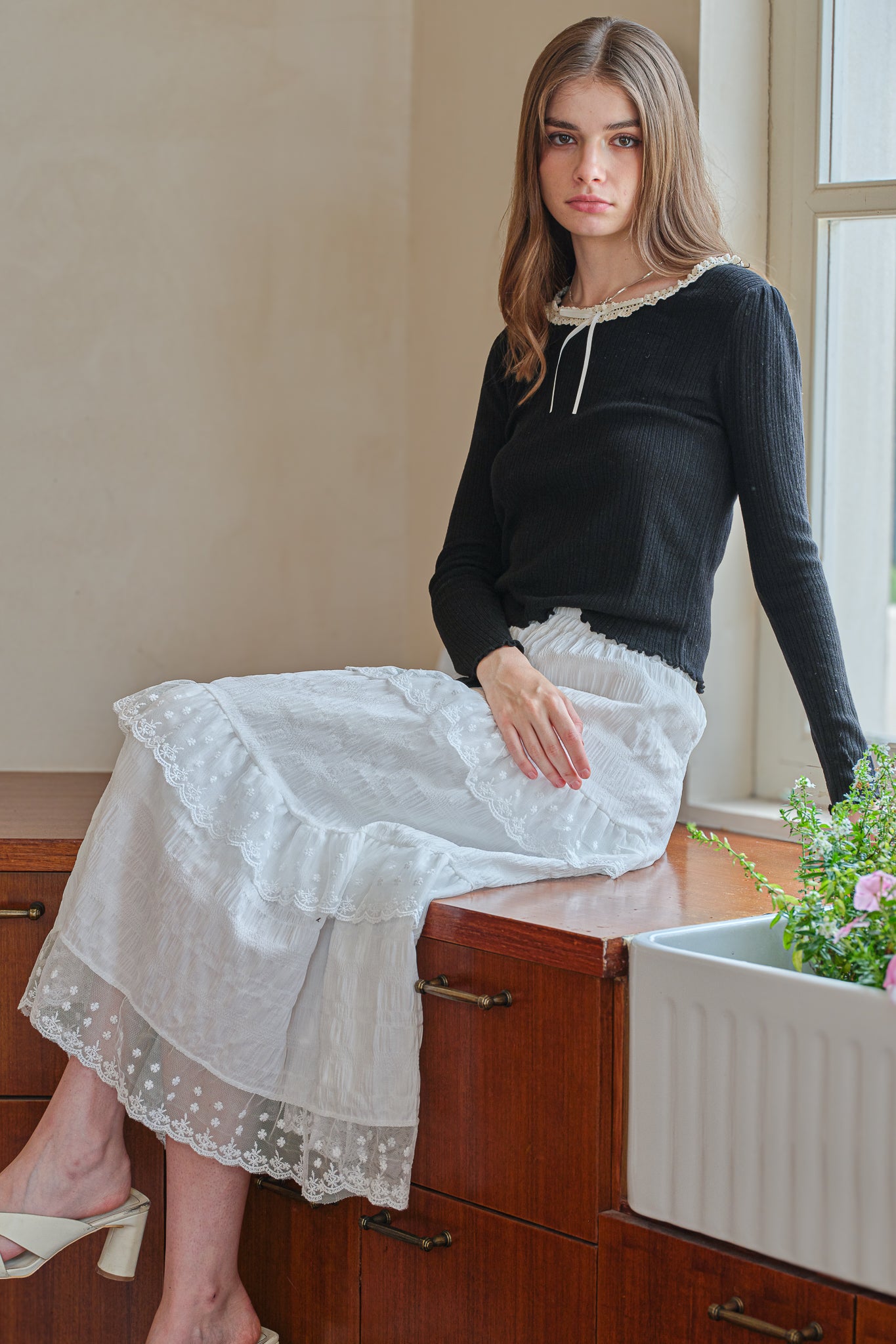 RP2555 - White Tiered Lace Skirt (2S-2M-2L)