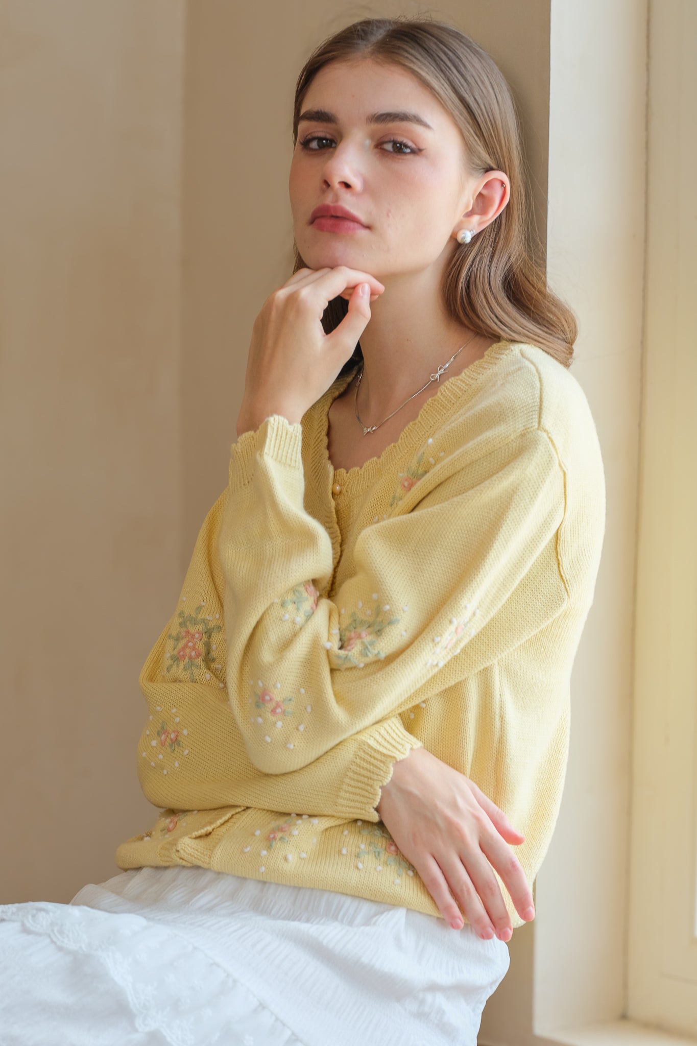 RP2554 - Scalloped Hem Cardigan with Floral Embroidery (2S-2M-2L)