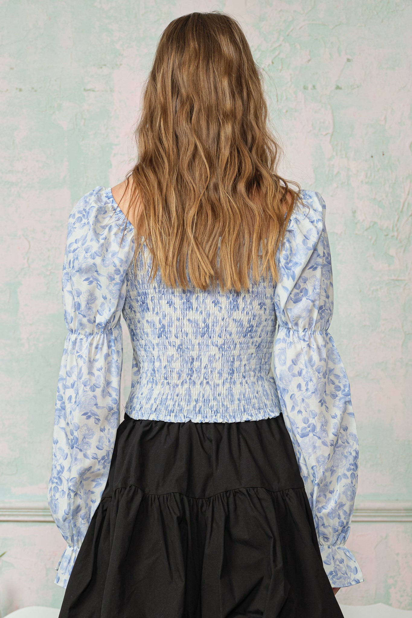 RP2853 - Wisteria Toile Puff Sleeve Blouse (2S-2M-2L)