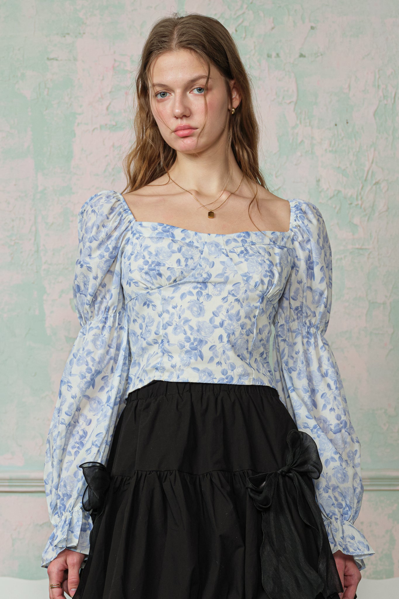 RP2853 - Wisteria Toile Puff Sleeve Blouse (2S-2M-2L)