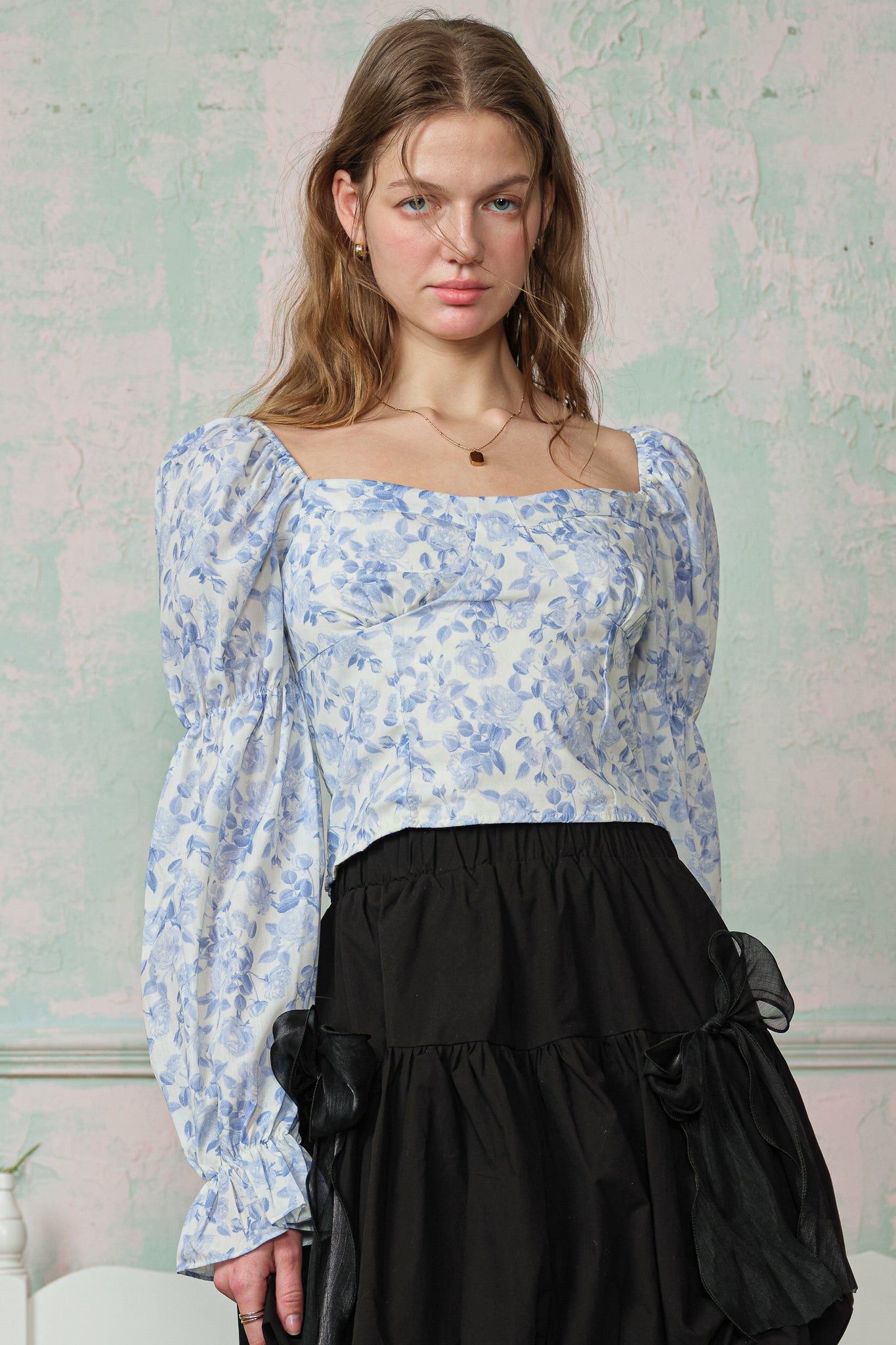 RP2853 - Wisteria Toile Puff Sleeve Blouse (2S-2M-2L)