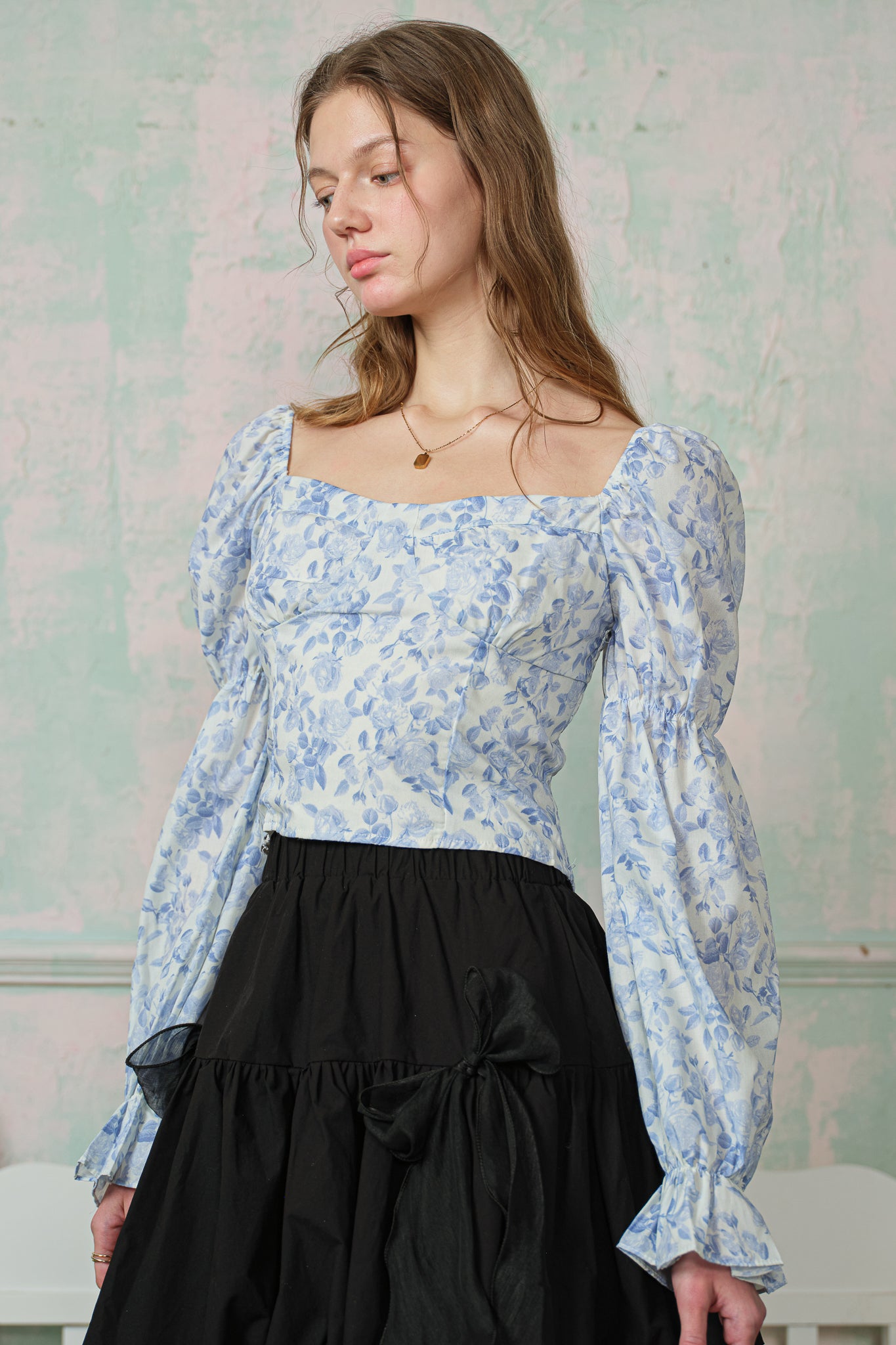 RP2853 - Wisteria Toile Puff Sleeve Blouse (2S-2M-2L)