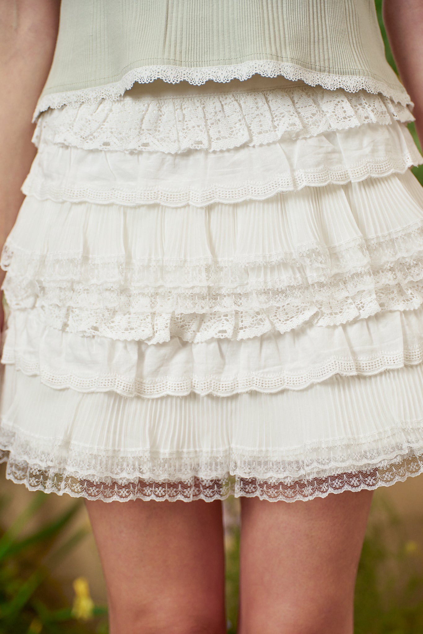 RP2843 - Ivory Lace Tier Mini Skirt (2S-2M-2L)