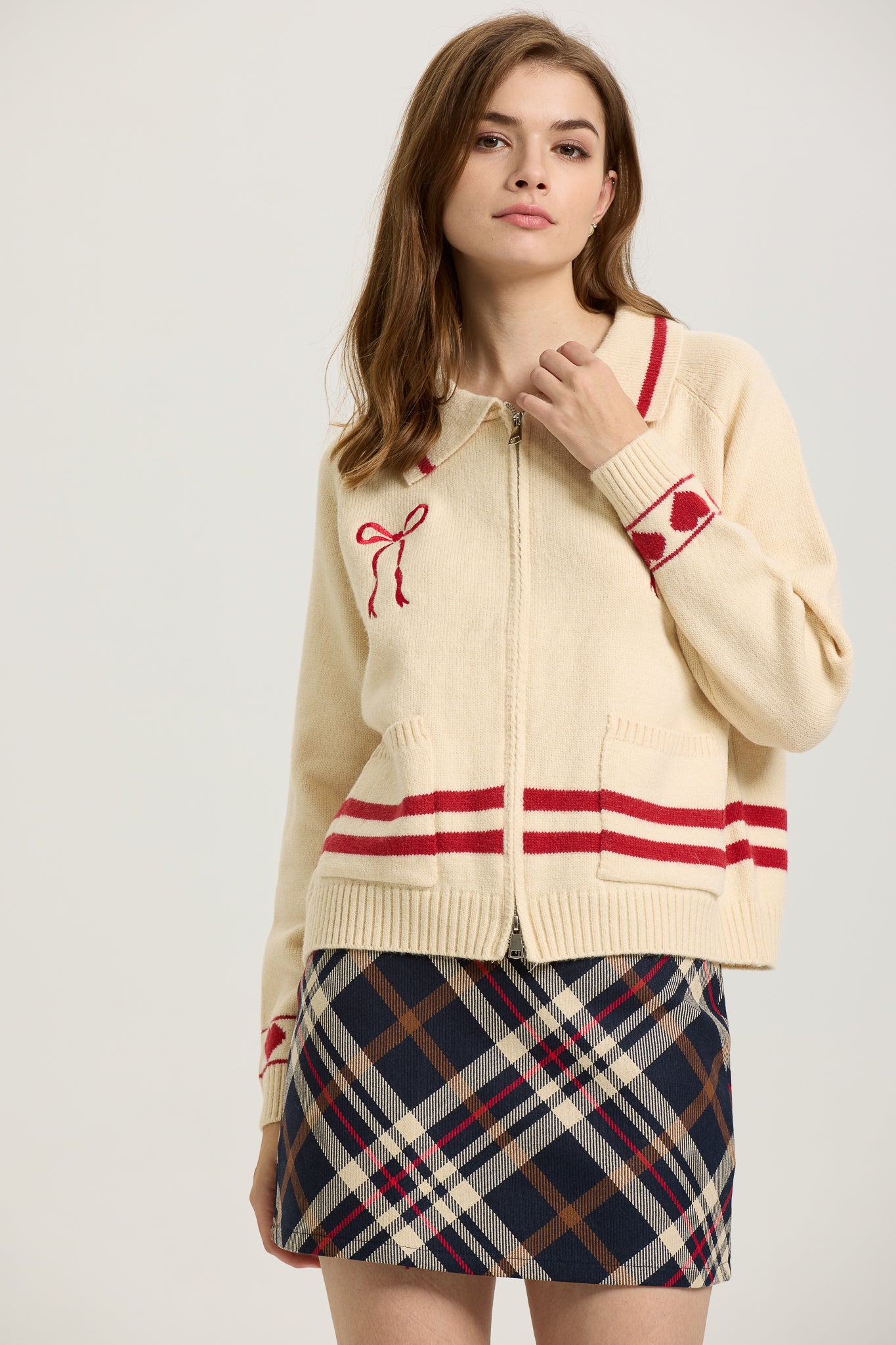 Cream Zip-Up Cardigan with Red Bow Embroidery (2S-2M-2L)