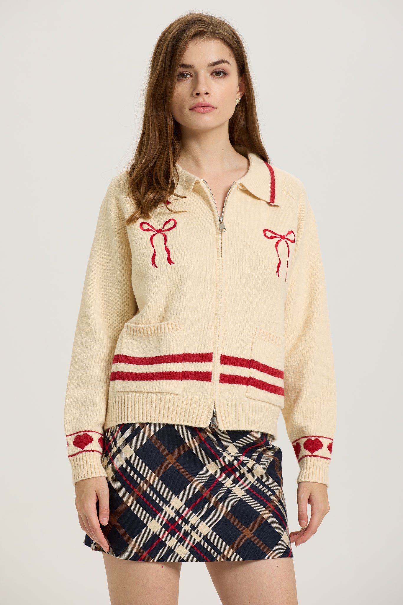 Cream Zip-Up Cardigan with Red Bow Embroidery (2S-2M-2L)