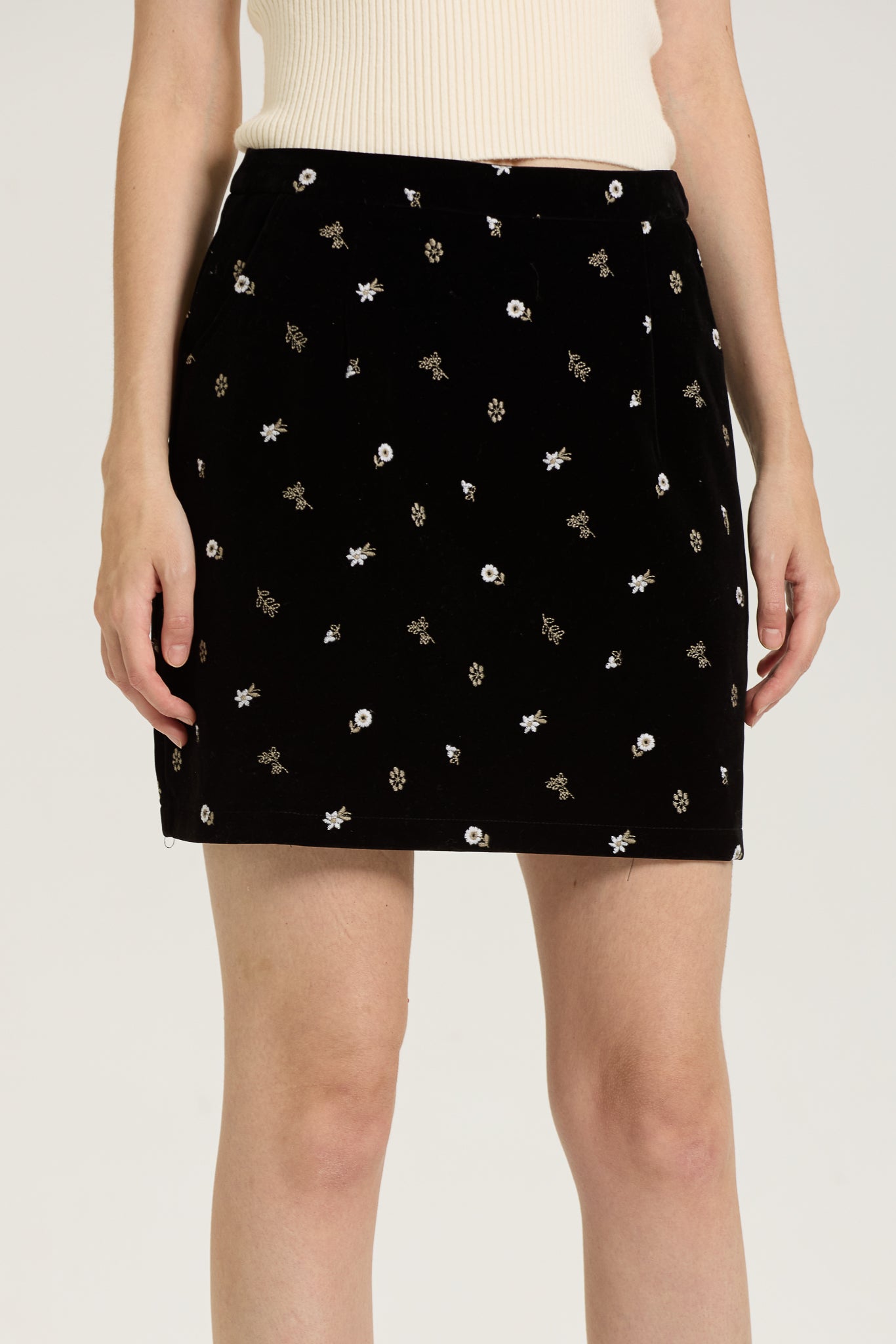 Black Velvet Mini Skirt with Delicate Floral Embroidery (2S-2M-2L)