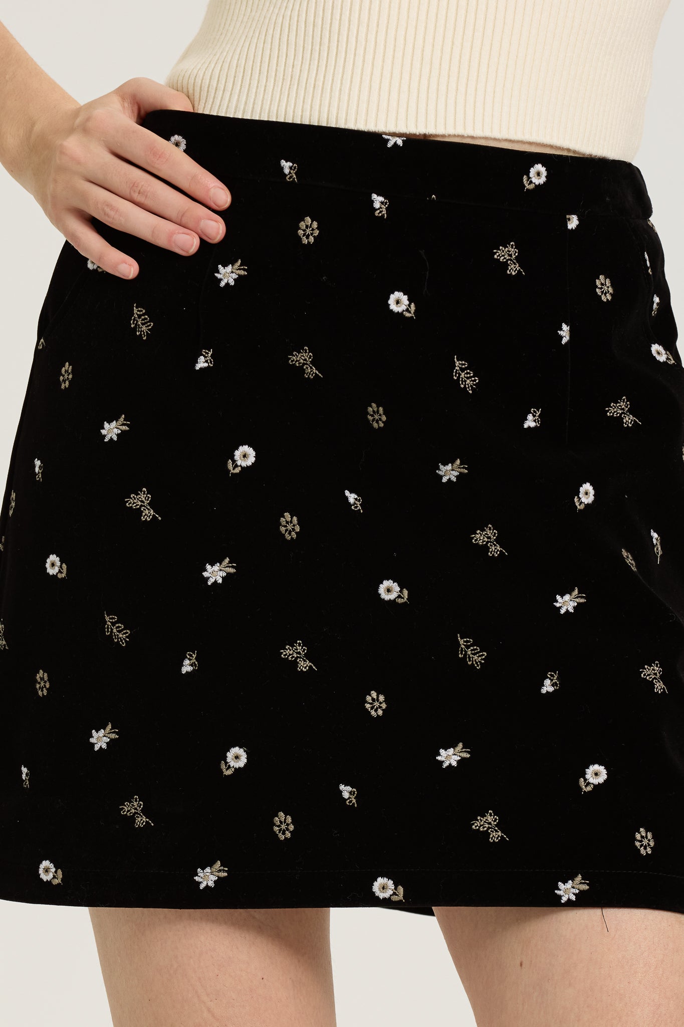 Black Velvet Mini Skirt with Delicate Floral Embroidery (2S-2M-2L)