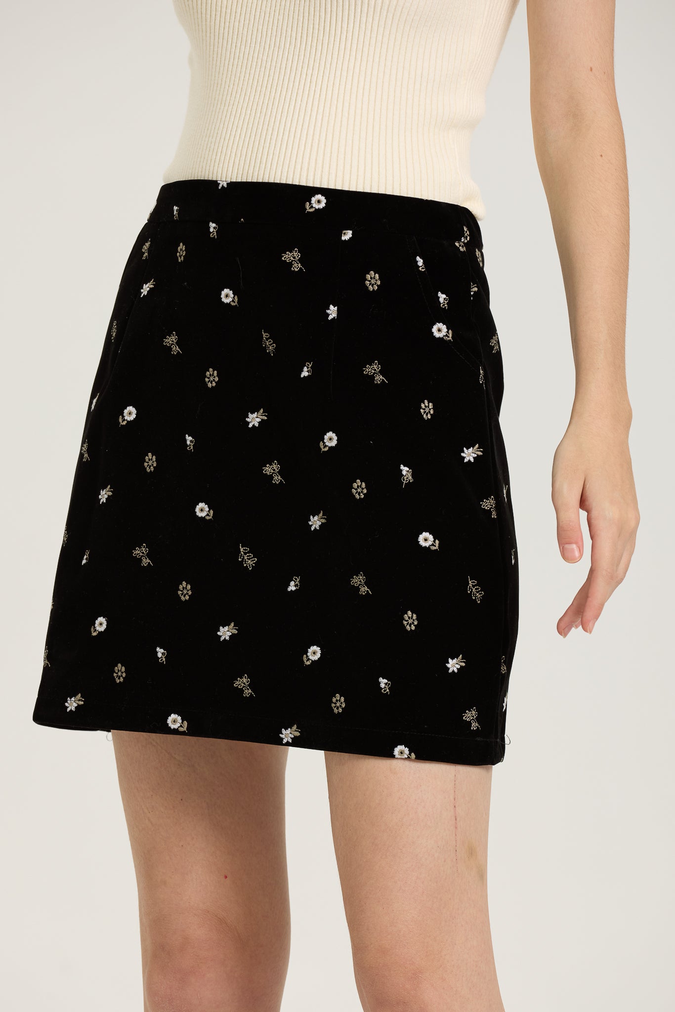 Black Velvet Mini Skirt with Delicate Floral Embroidery (2S-2M-2L)