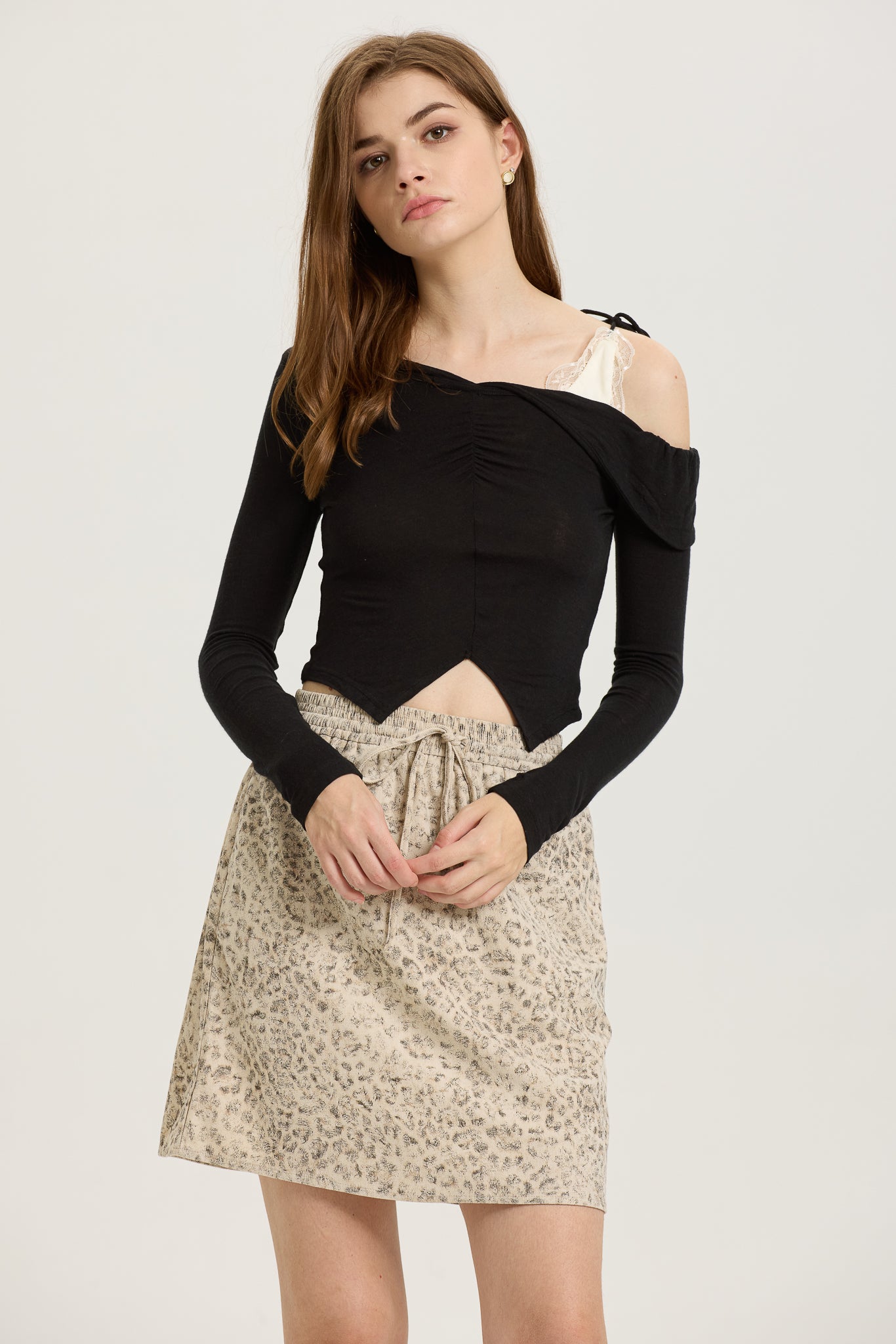 Two-Tone Knit Top with Shoulder Tie (2S-2M-2L)