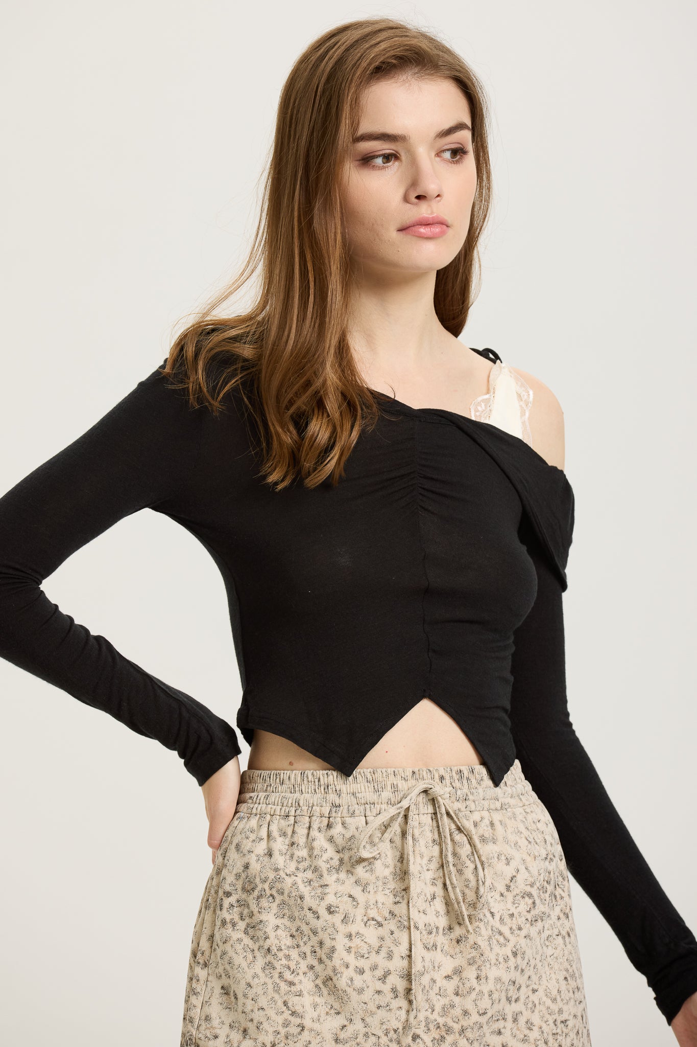 Two-Tone Knit Top with Shoulder Tie (2S-2M-2L)