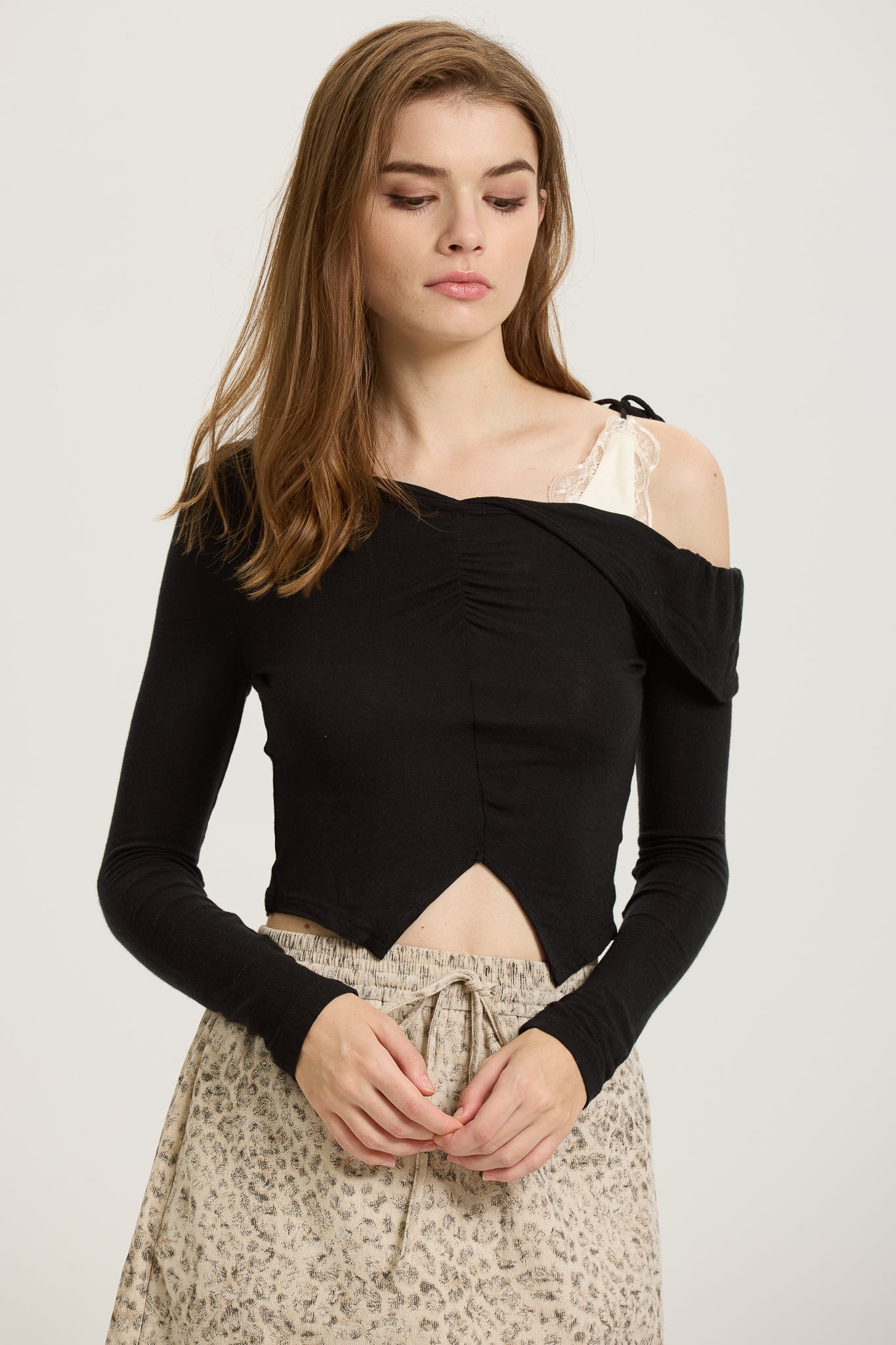 Two-Tone Knit Top with Shoulder Tie (2S-2M-2L)