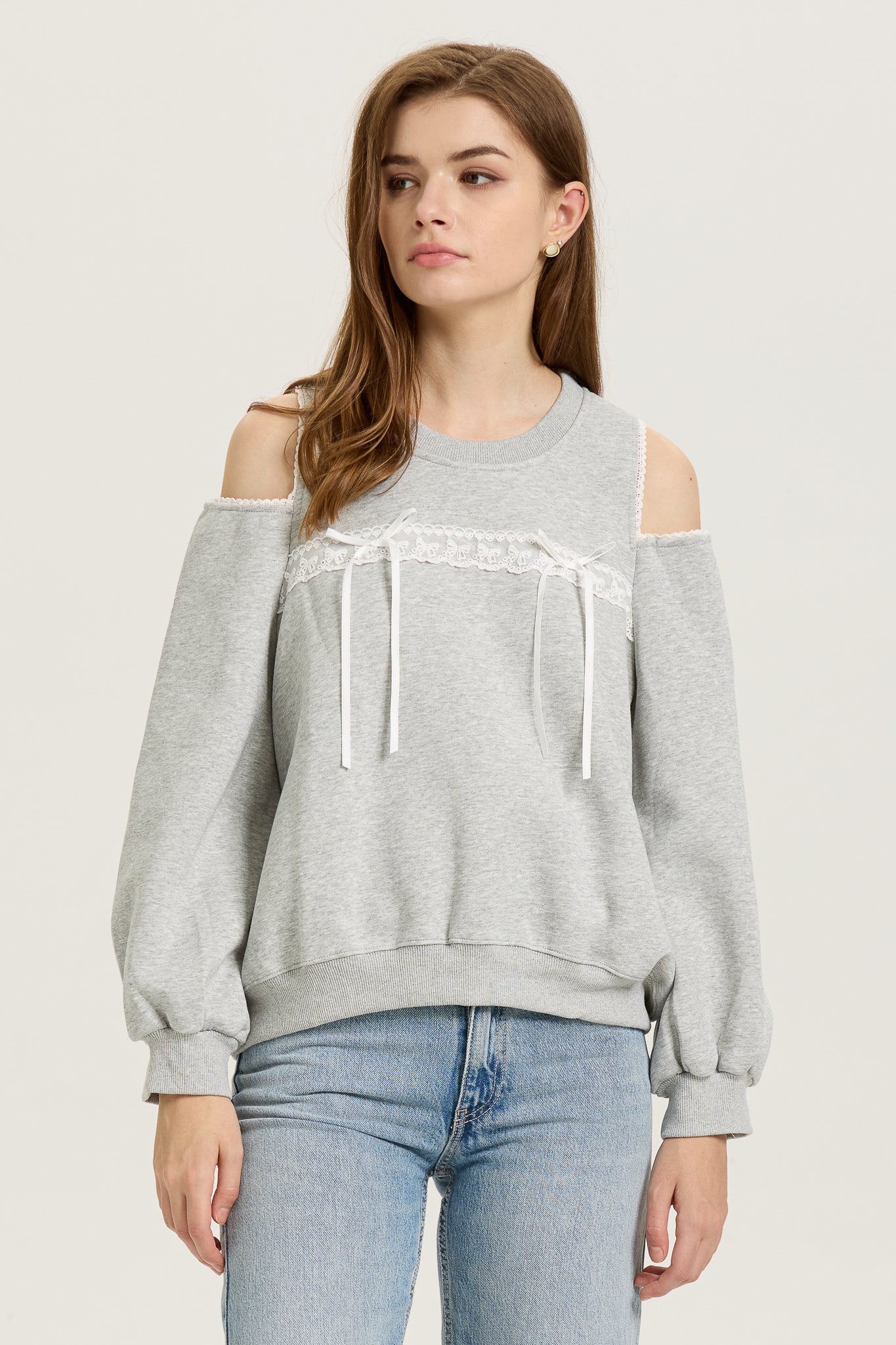 Lace-Trimmed Sweatshirt with Ribbon Details(2S-2M-2L)