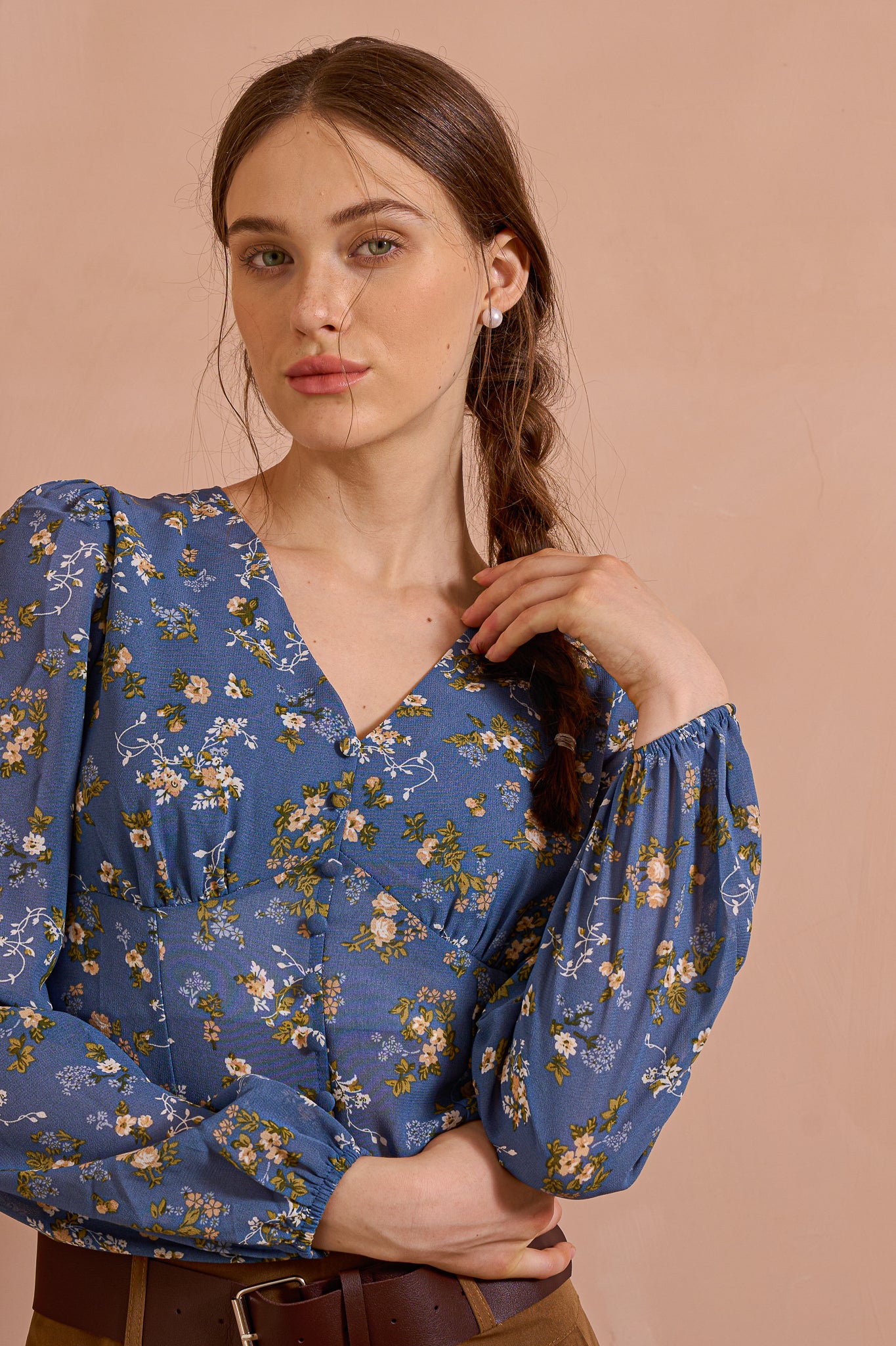 Blue Floral V-Neck Blouse with Puff Sleeves (2S-2M-2L)