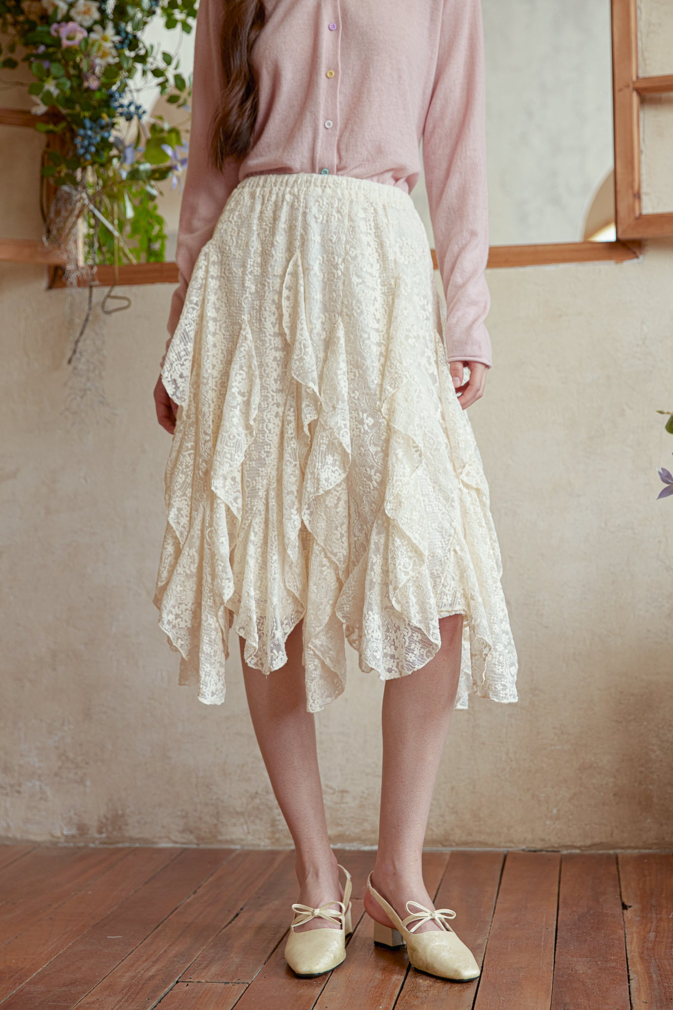 RP2983 - Ivory Lace Cascade Skirt (2S-2M-2L)