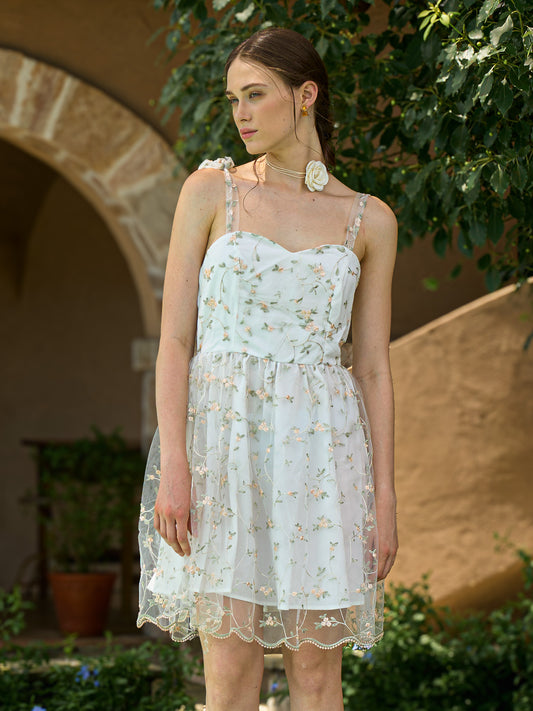 Dreamy Embroidered Sundress (2S-2M-2L)