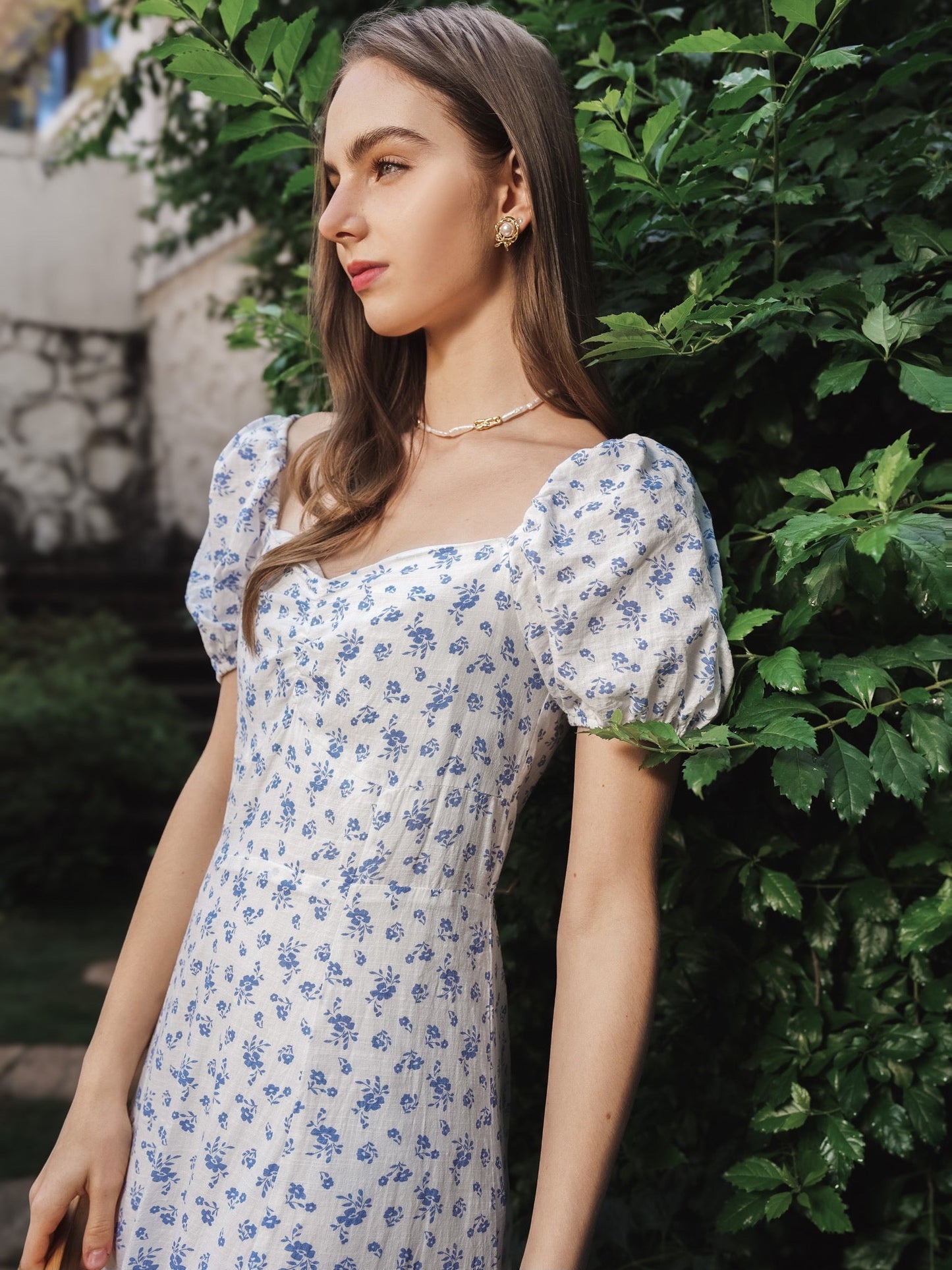 Vintage-Inspired Blue Floral Midi Dress with Puff Sleeves (2S-2M-2L)