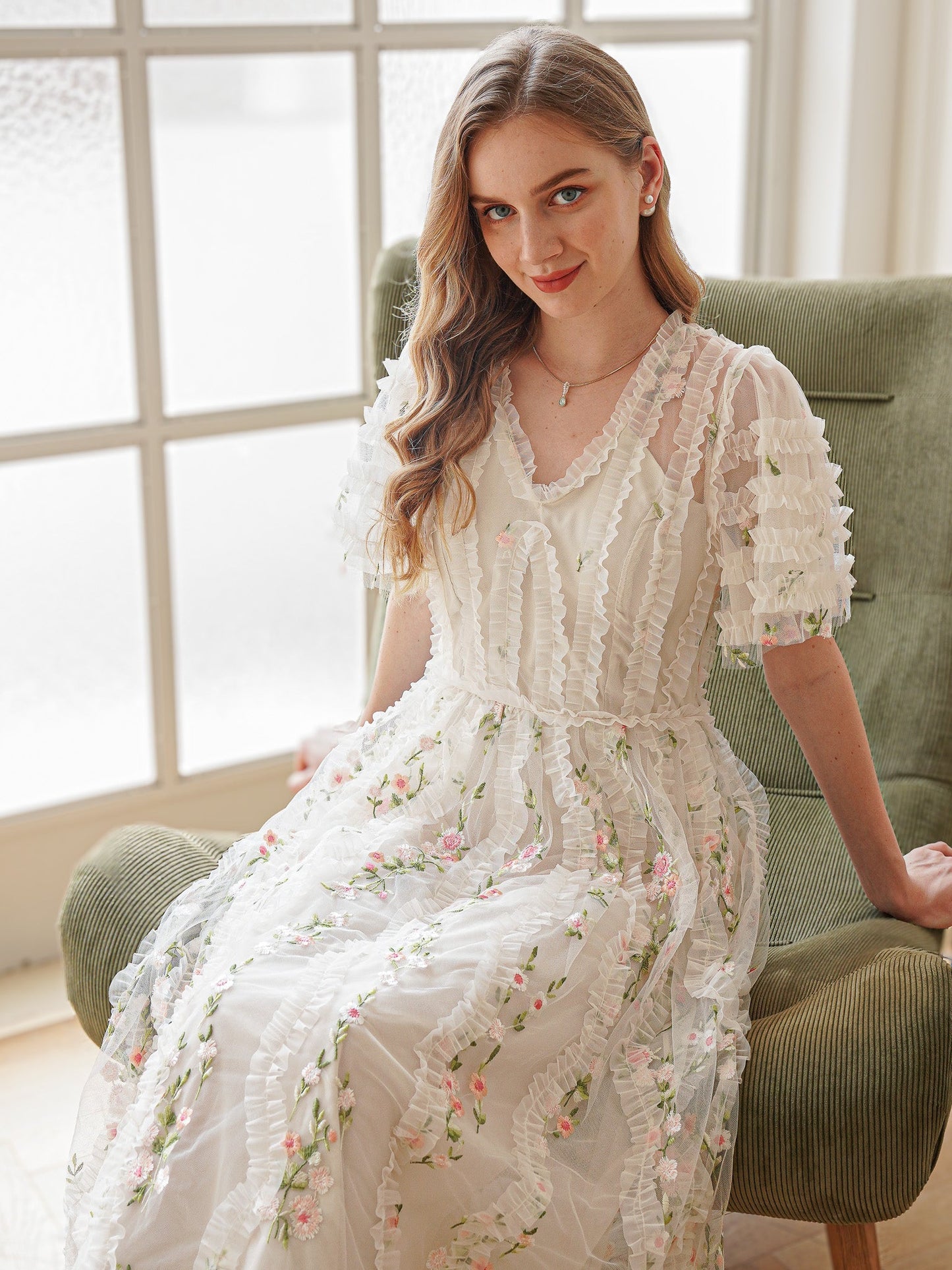 Dreamy Garden Embroidered Midi Dress (2S-2M-2L)