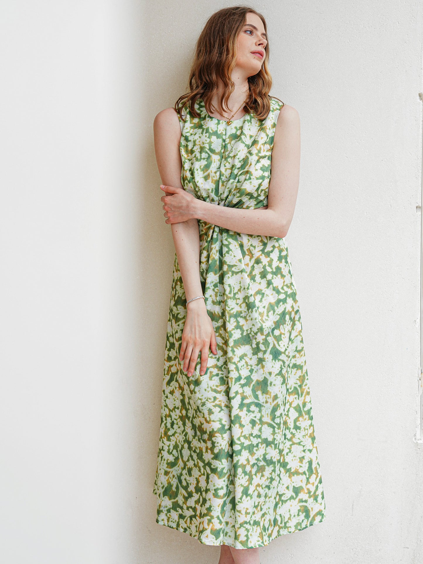 Green Floral Cut-out Mid-Length Dresss (2S-2M-2L)