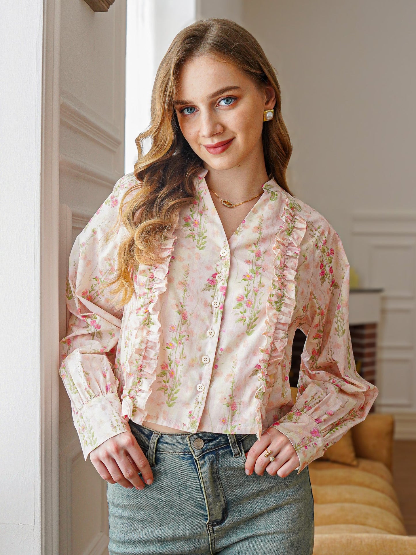 Spring Floral Ruffled Long-Sleeve Blouse (2S-2M-2L)