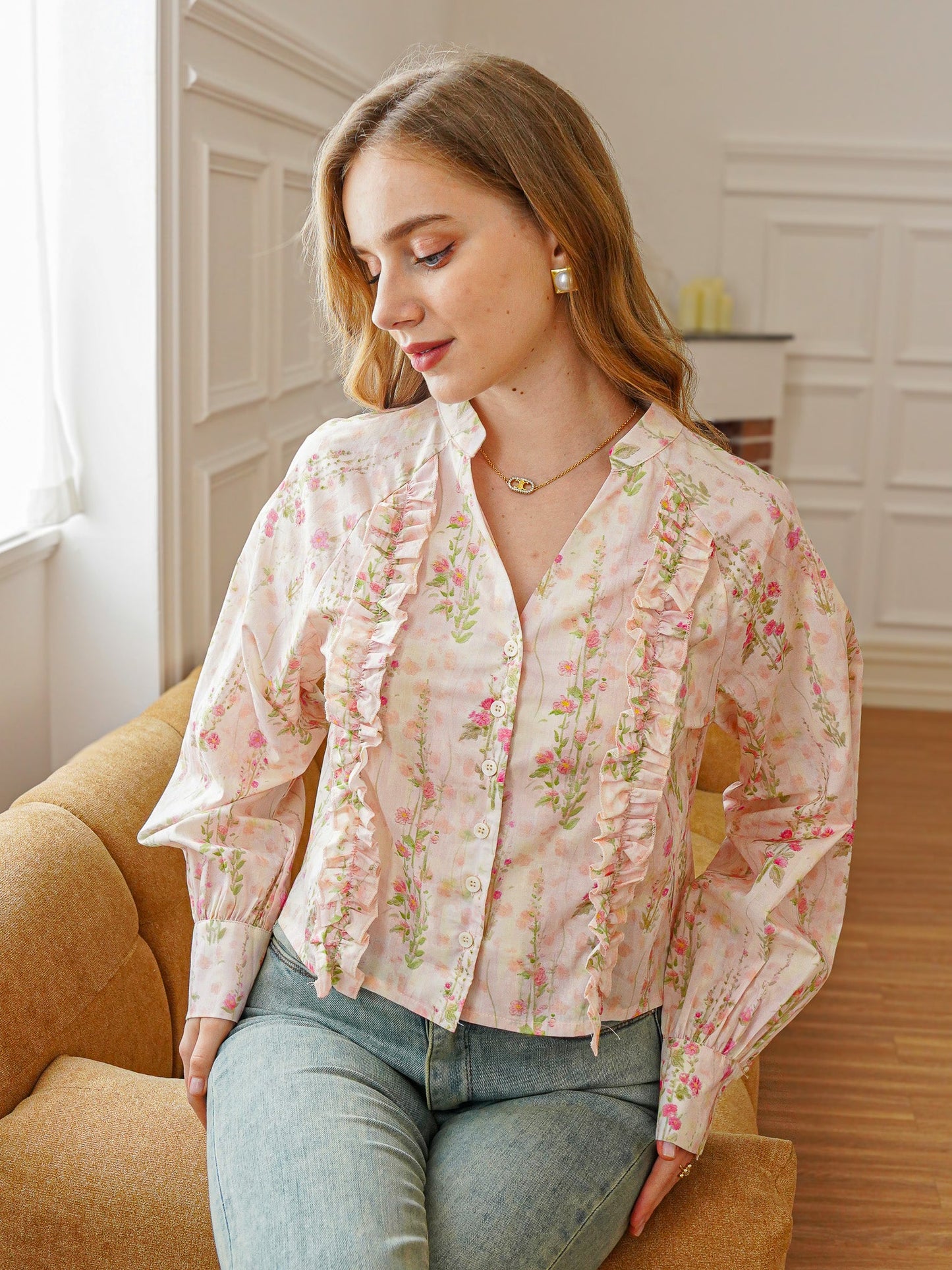 Spring Floral Ruffled Long-Sleeve Blouse (2S-2M-2L)