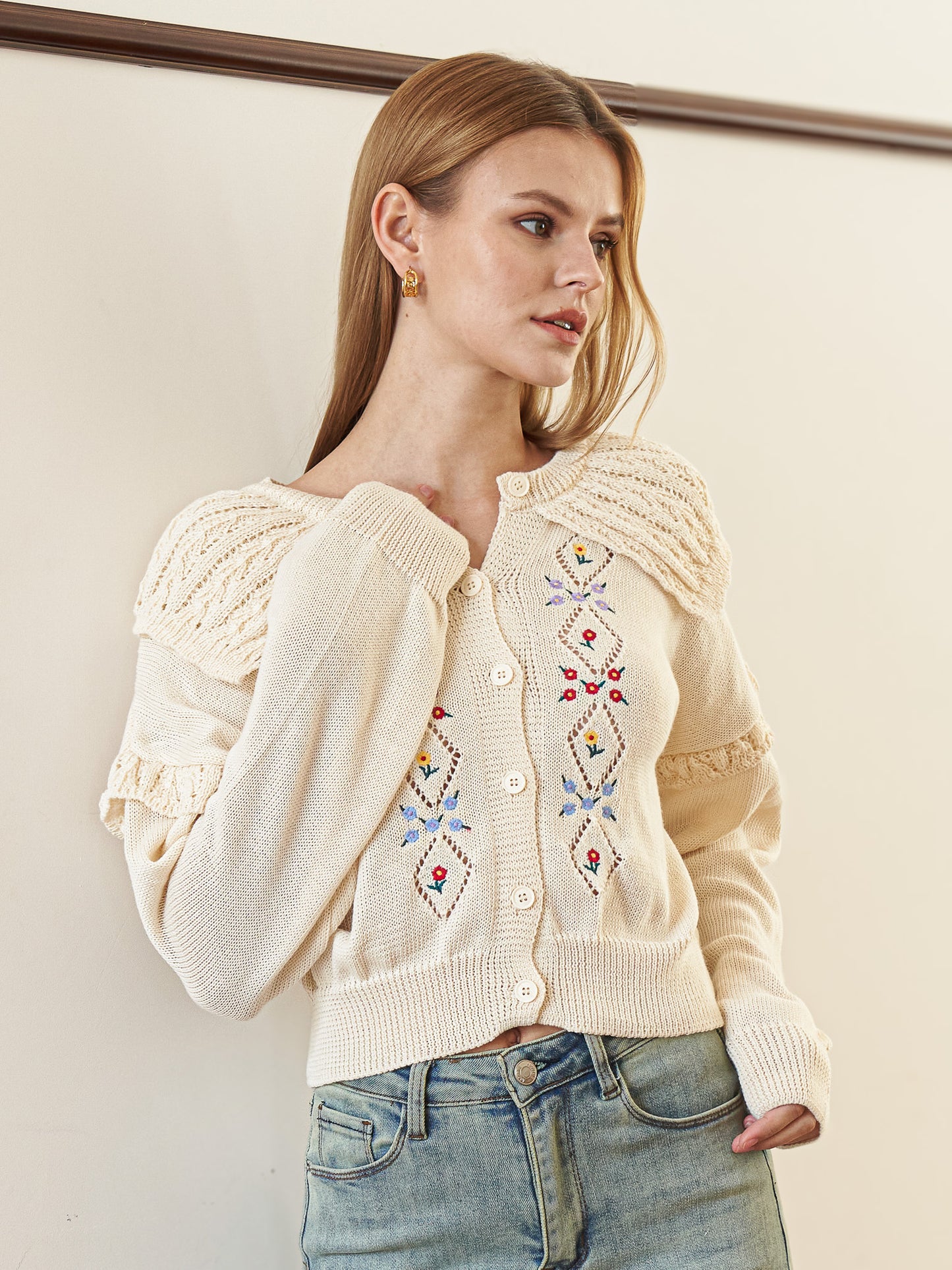 Embroidered Knit Cardigan with Floral Motifs (2S-2M-2L)