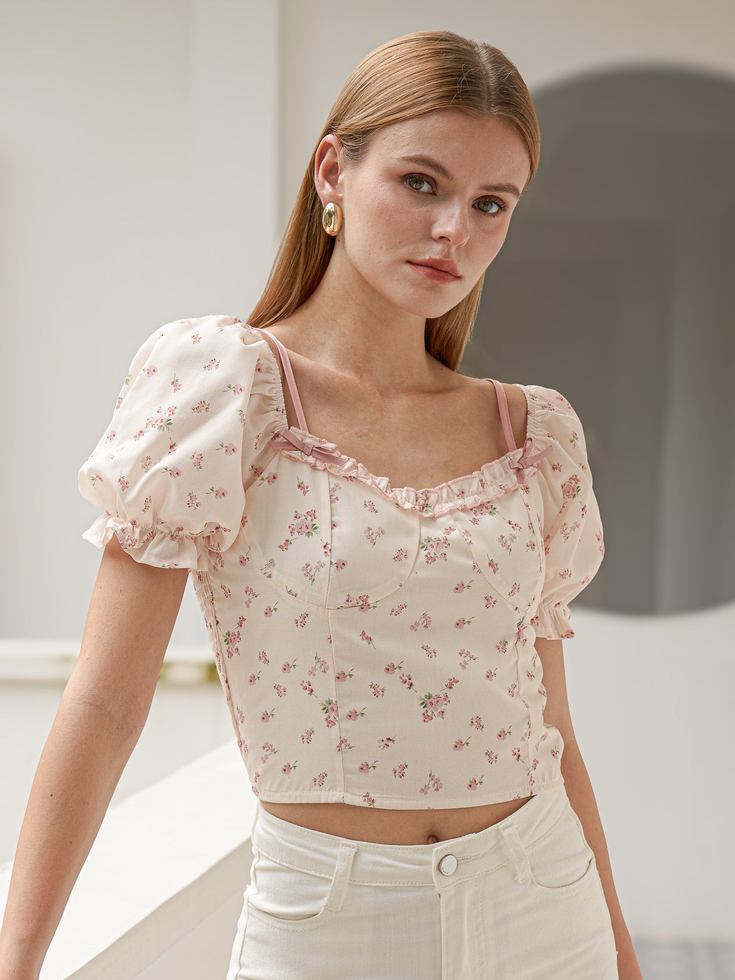 Delicate Floral Puff Sleeve Top (2S-2M-2L)