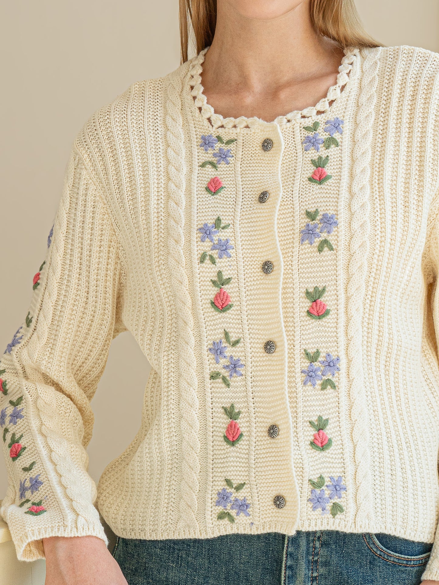 100% Wool Vintage Floral Embroidered Cardigan (2S-2M-2L)