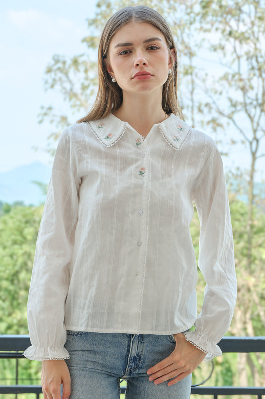 Lace Trim Blouse with Floral Collar Embroidery (2S-2M-2L)