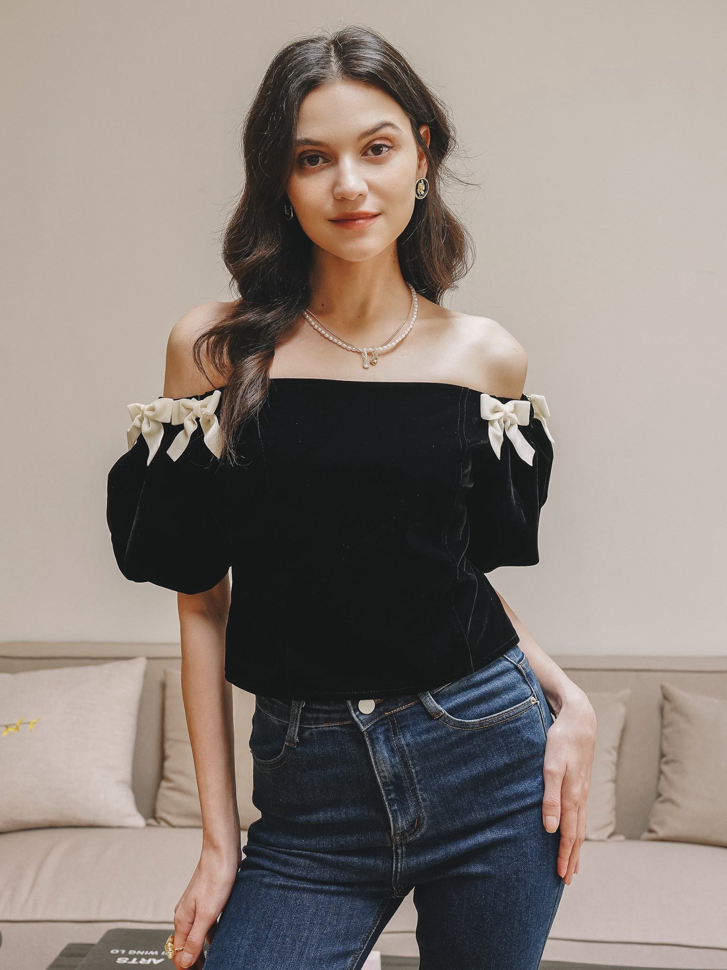 Black Bow-Tie Velvet Off-Shoulder Top (2S-2M-2L)